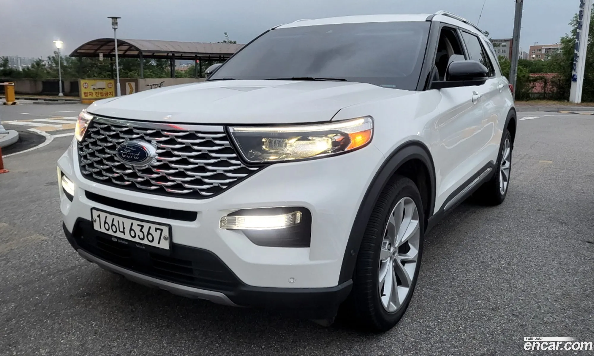 Ford Explorer 6Th Generation 30 Platinum 4Wd - фотография 17326651