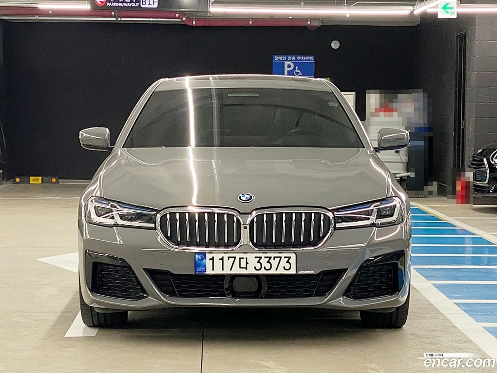 BMW 5 Series G30 530E M Sports - фотография 2455302