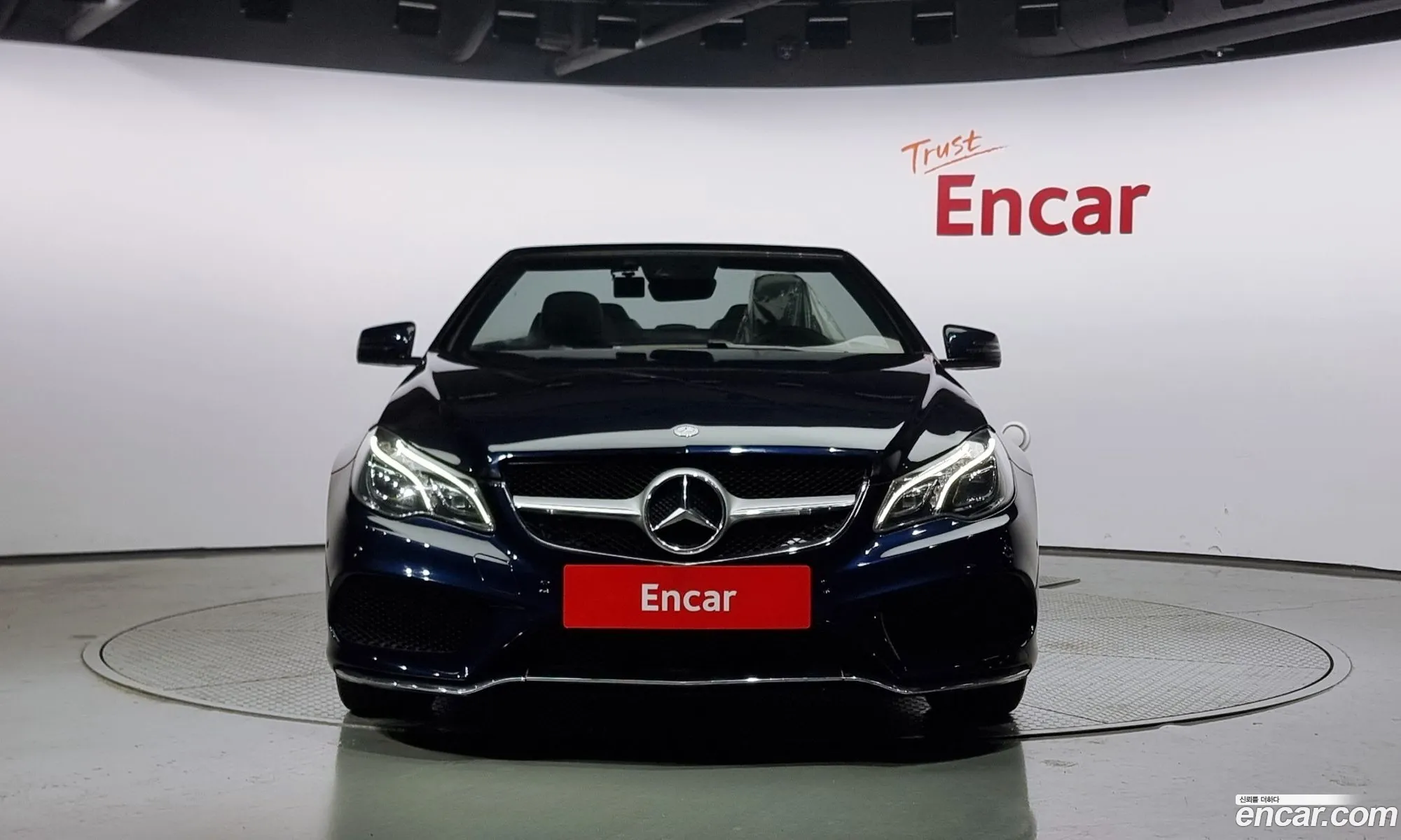 Mercedes E-Class W212 E200 Cabriolet - фотография 12621145