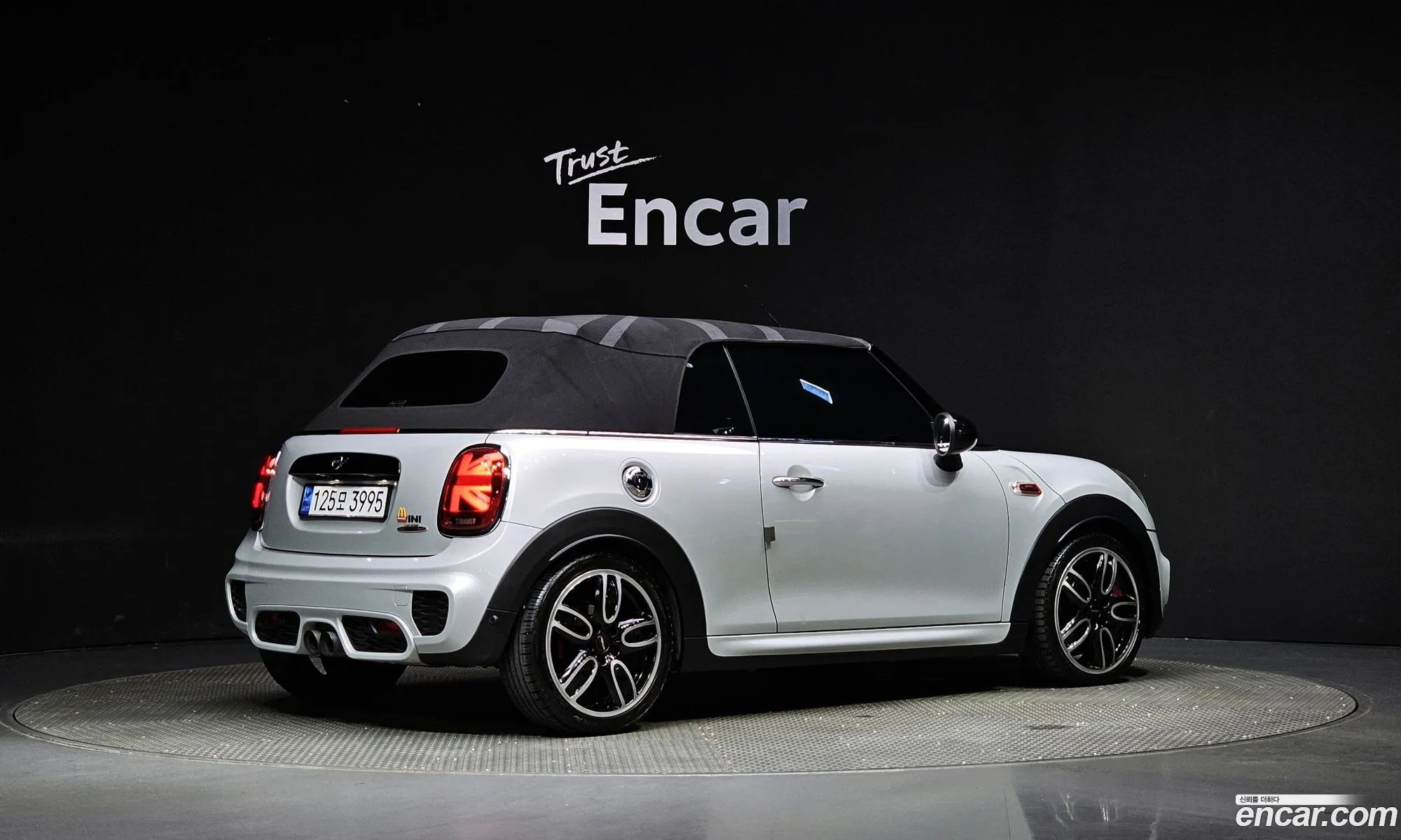 Mini Cooper S Convertible Jcw 3Rd Generation - фотография 259890
