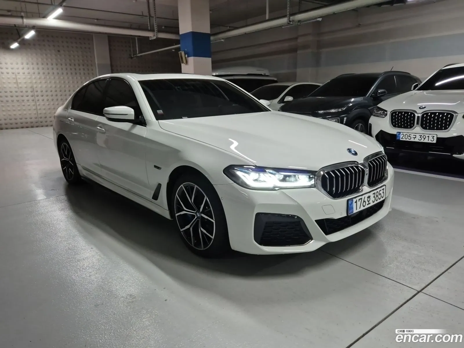 BMW 5 Series G30 530E M Sports - фотография 2626362