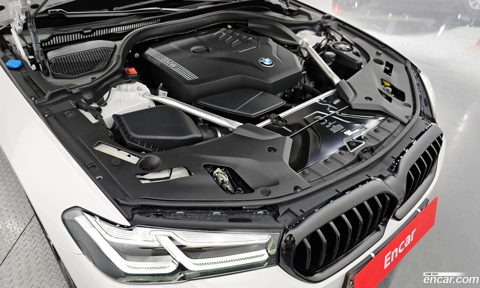 BMW 5 Series G30 530I M Sports - фотография 119463