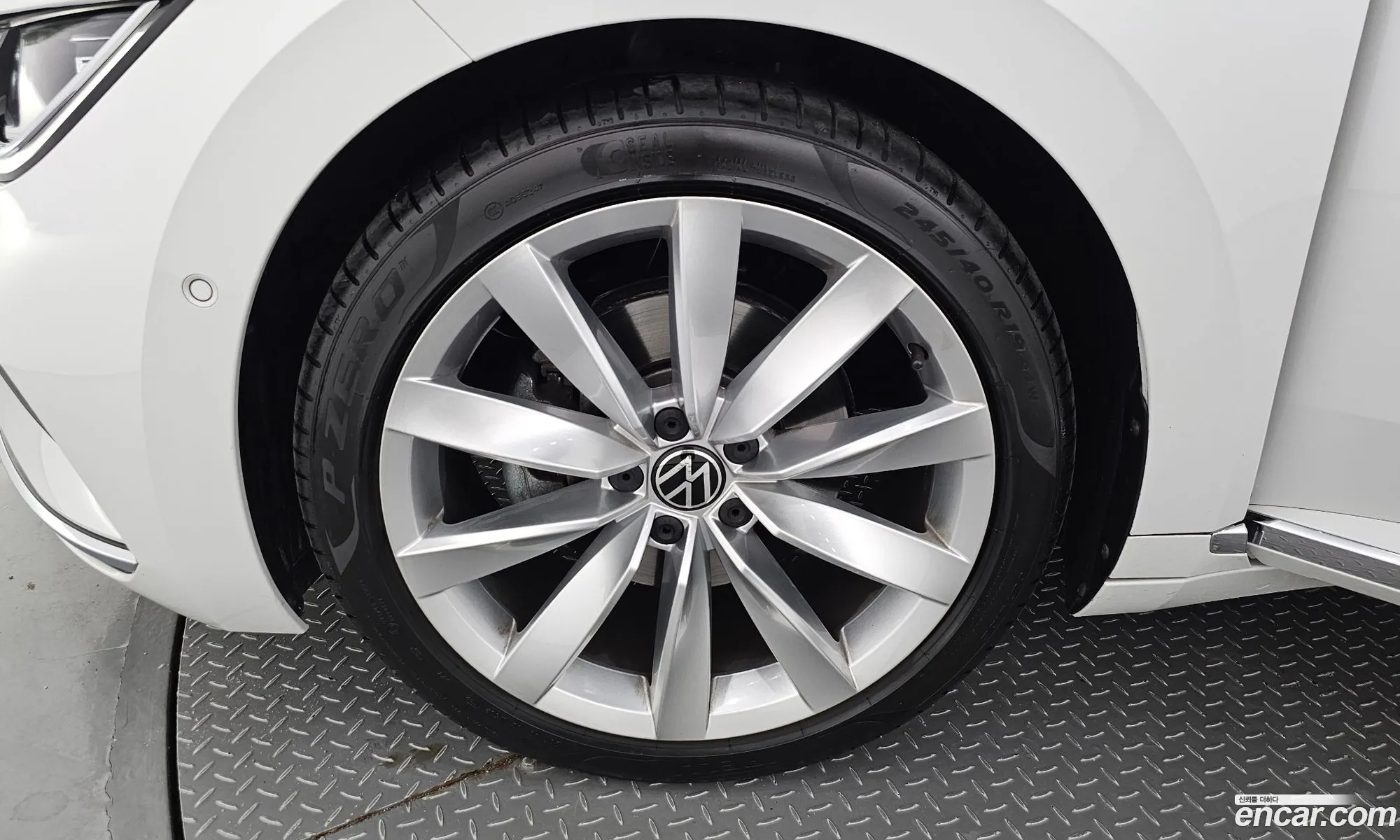 Volkswagen Arteon 20 Tdi Prestige - фотография 12761576