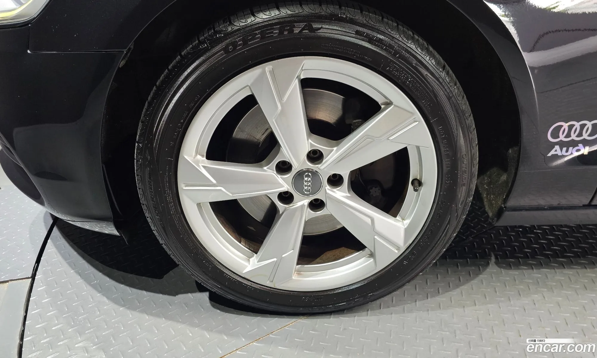 Audi New A6 30 Tdi Quattro C7 - фотография 12635125