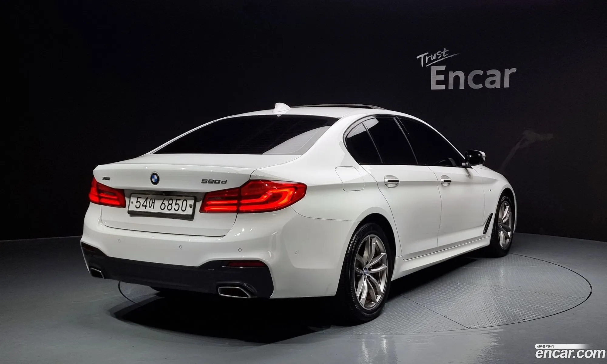 BMW 5 Series G30 520D xDrive M Sport Plus - фотография 119483