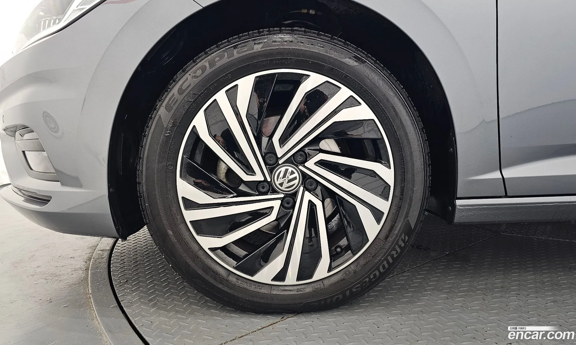 Volkswagen Jetta 7Th Generation 14 Tsi Prestige - фотография 12671593