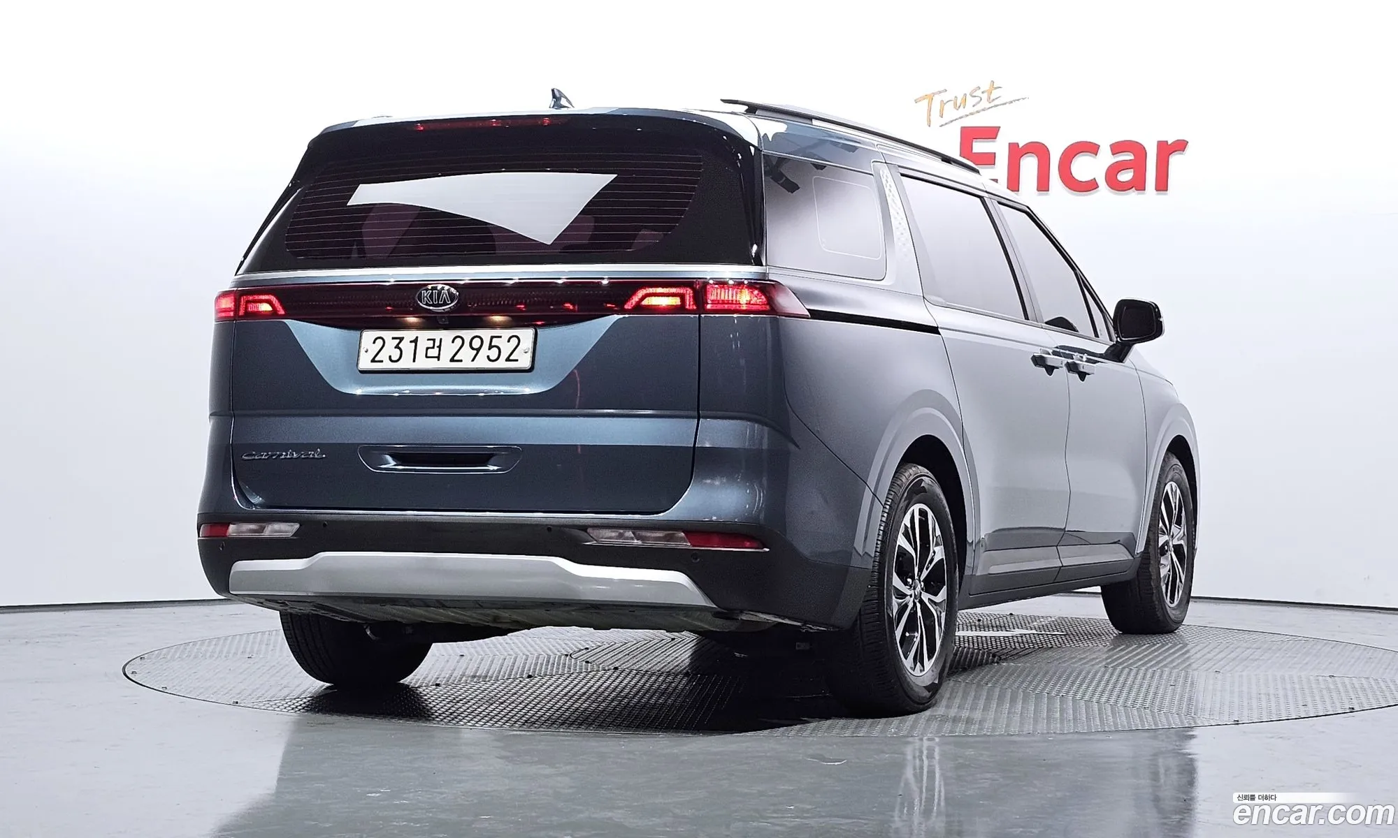 Kia Carnival 4Th Generation 9-Seater Prestige - фотография 12845258