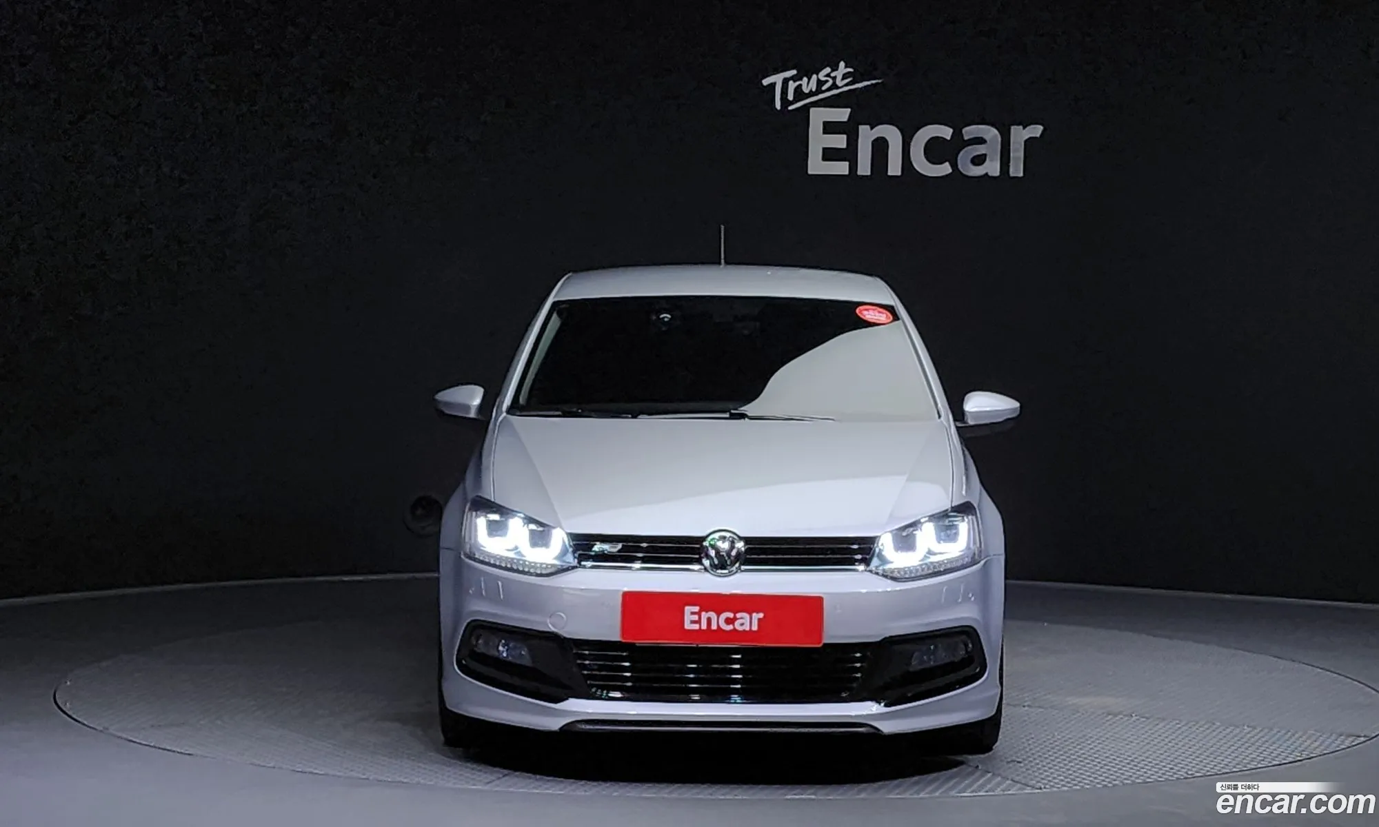 Volkswagen Polo 14 Tdi R-Line 5Th Generation - фотография 12794357