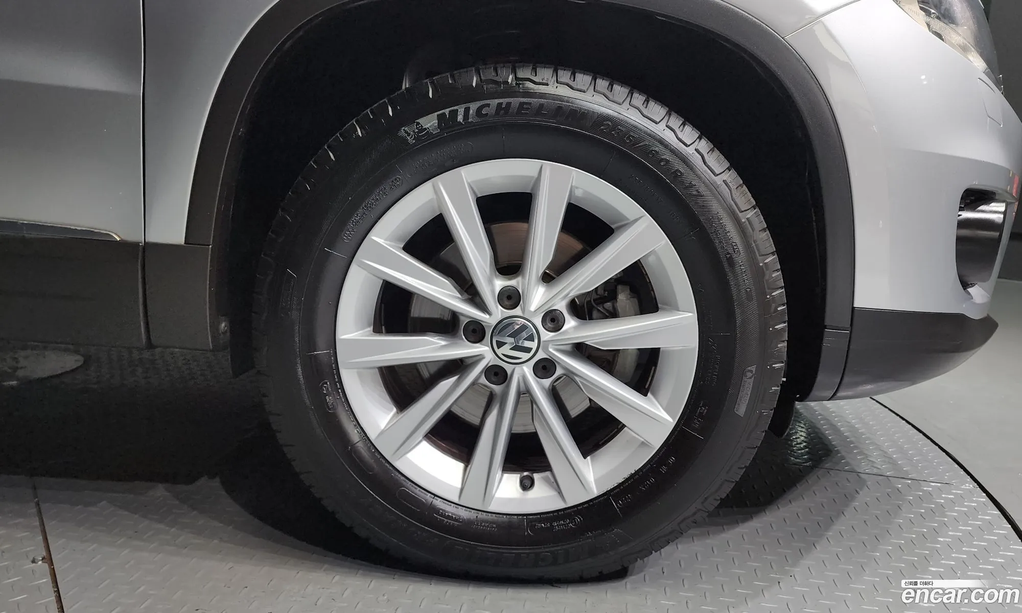 Volkswagen New Tiguan 20 Tdi Comfort 5N - фотография 12703946