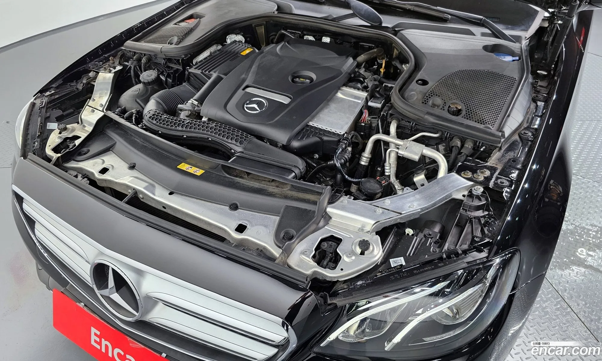 Mercedes E-Class W213 E200 Avantgarde - фотография 12566215