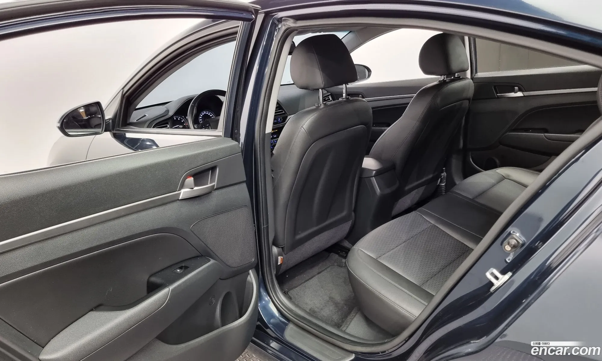 Hyundai Avante 16 2019 - фотография 14322340