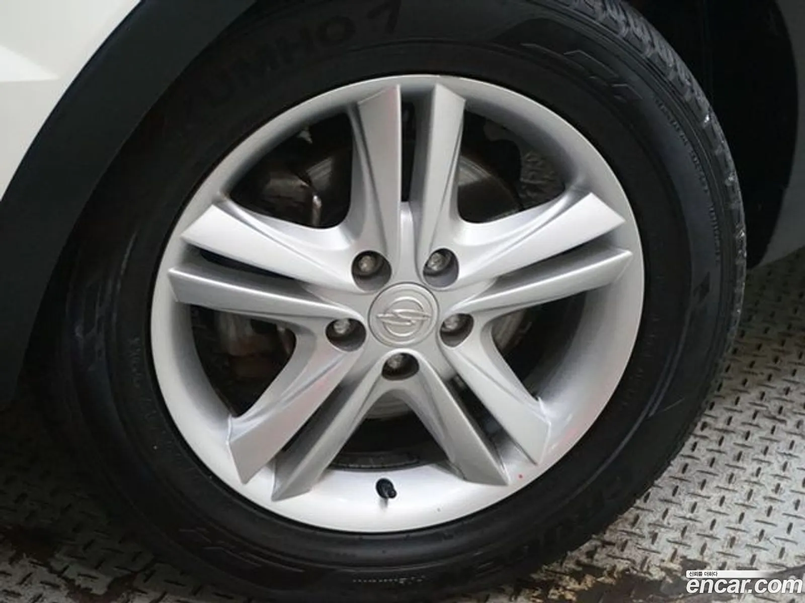 Kg Mobility Ssangyong New Korando C 20 Cvt 2Wd High-End Model - фотография 7283119