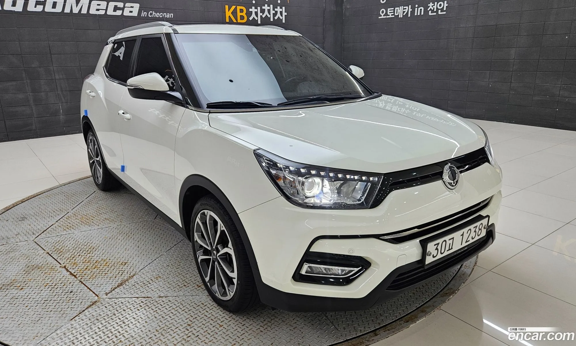 Kg Mobility Ssangyong Tivoli Armor Gear Edition 2Wd - фотография 4715175