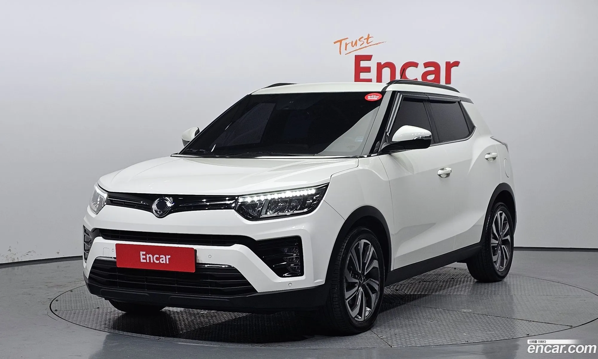 Kg Mobility Ssangyong Very New Tivoli Gasoline 15 2Wd Limited Edition - фотография 4828927