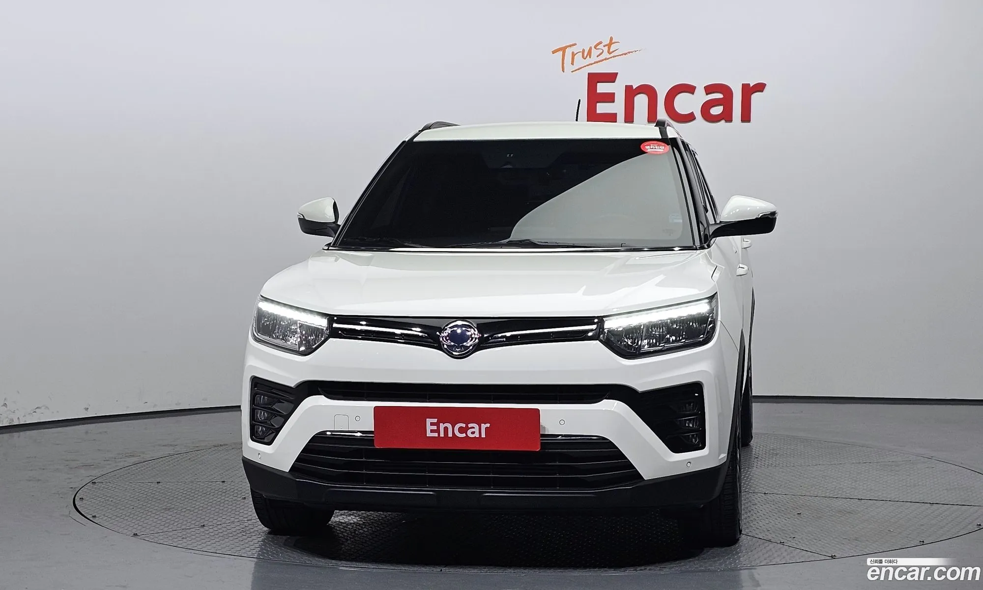 Kg Mobility Ssangyong Very New Tivoli Gasoline 15 2Wd Limited Edition - фотография 4828929