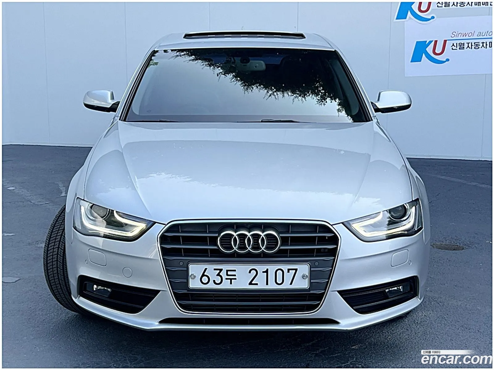 Audi New A4 20 Tdi Dynamic B8 - фотография 12589807