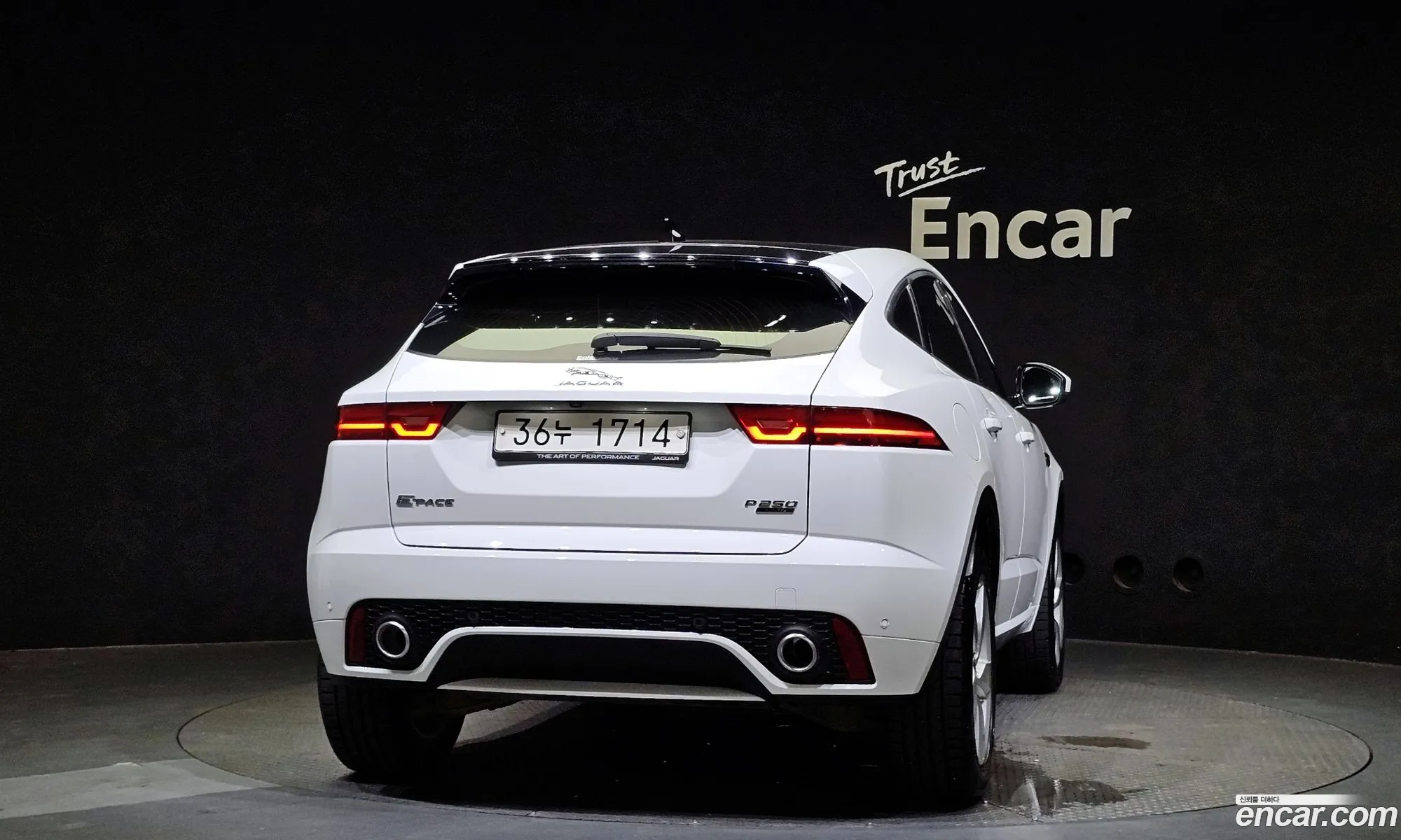 Jaguar E-Pace P250 R-Dynamic Se - фотография 4482447