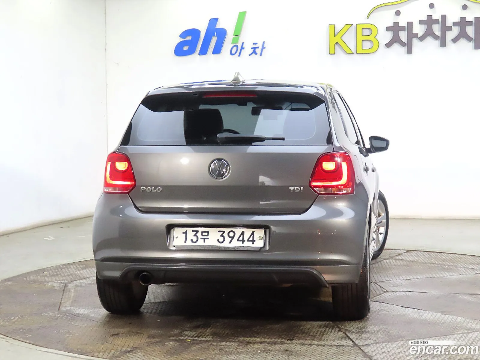 Volkswagen Polo 16 Tdi R-Line 5Th Generation - фотография 12504971