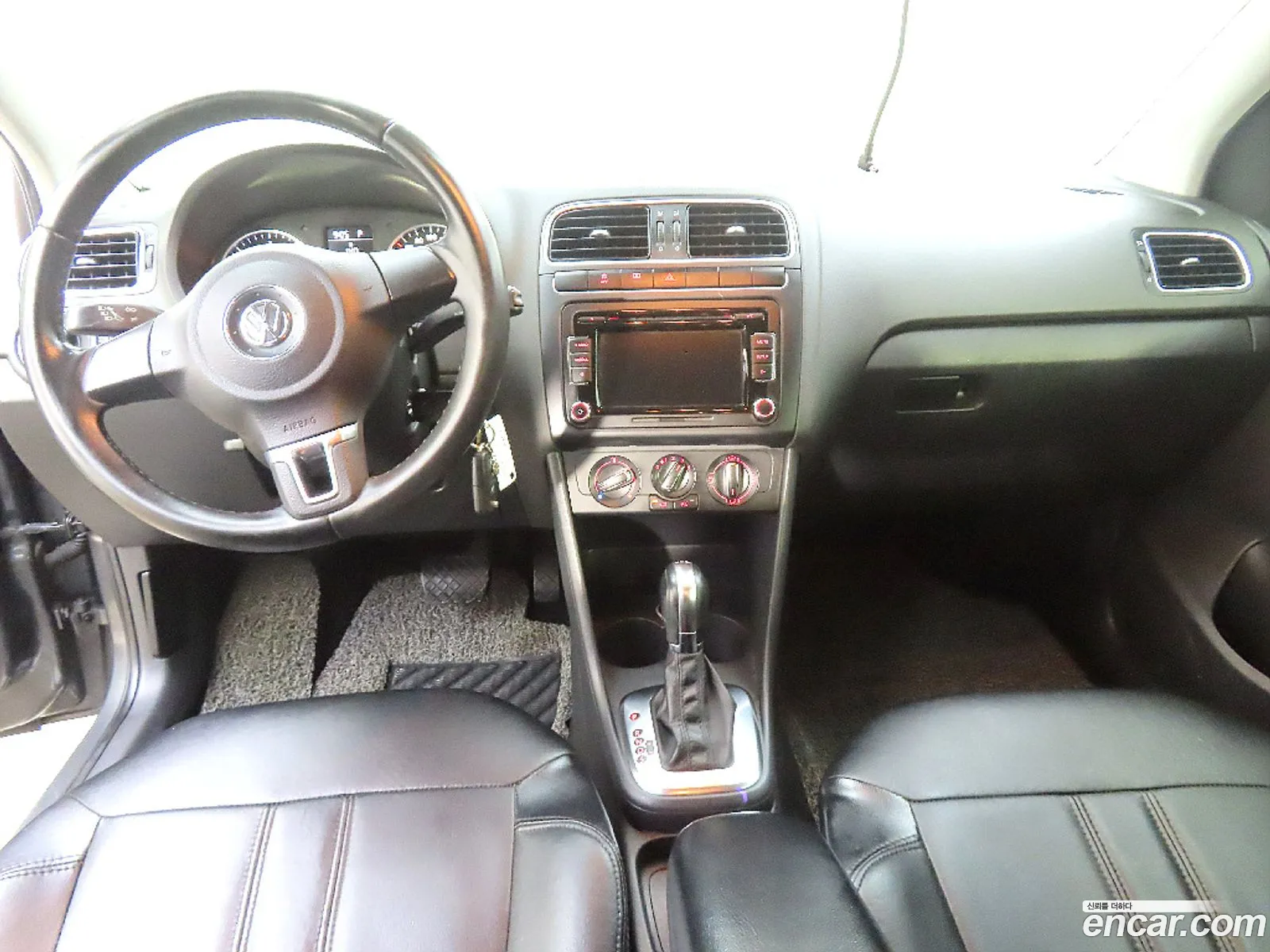 Volkswagen Polo 16 Tdi R-Line 5Th Generation - фотография 12504972