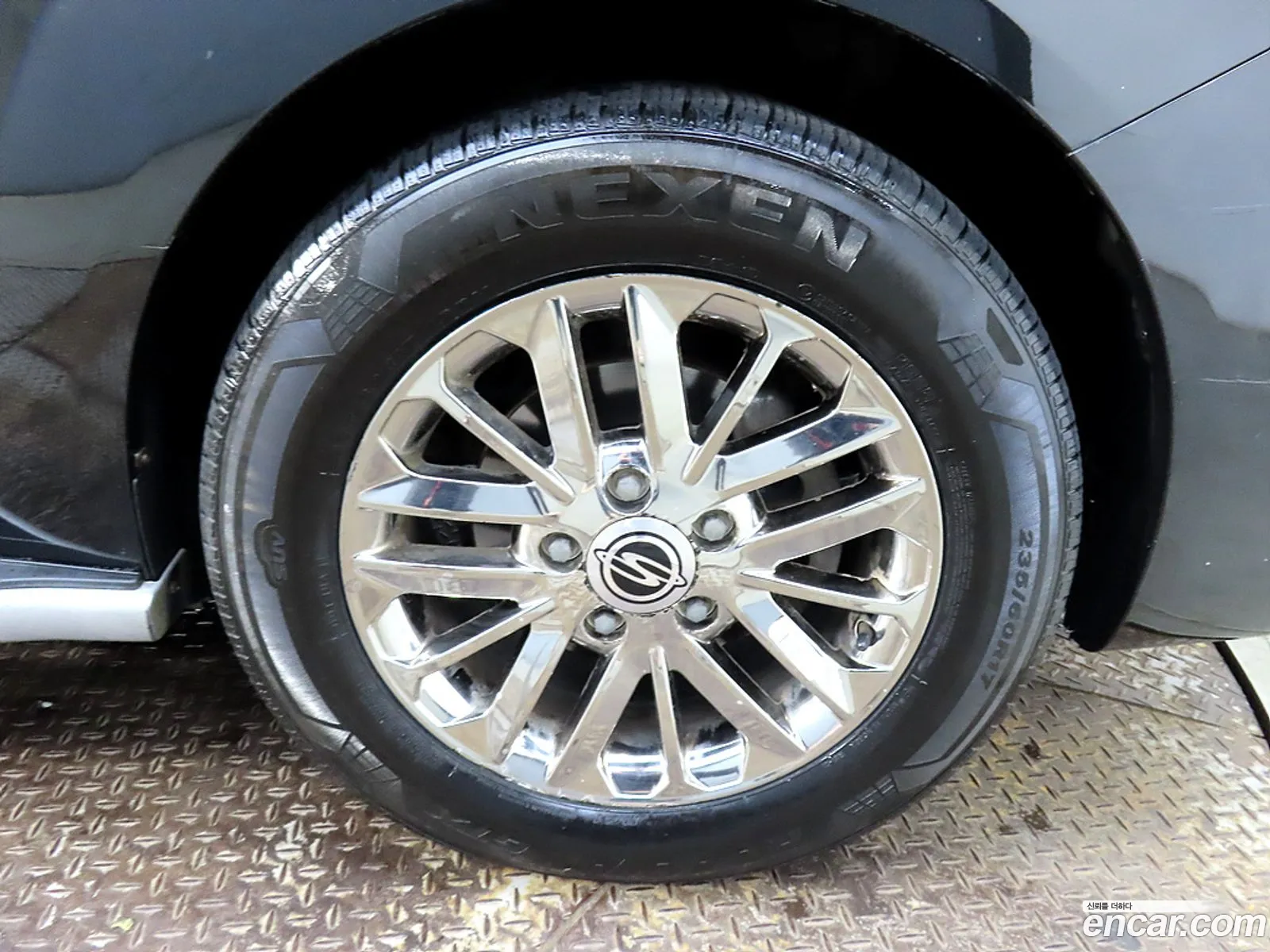 Kg Mobility Ssangyong Korando Turismo 2Wd Extreme 9-Seater - фотография 4715164