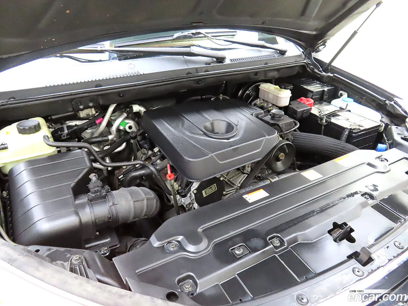 Kg Mobility Ssangyong Korando Turismo 2Wd Extreme 9-Seater - фотография 4715165