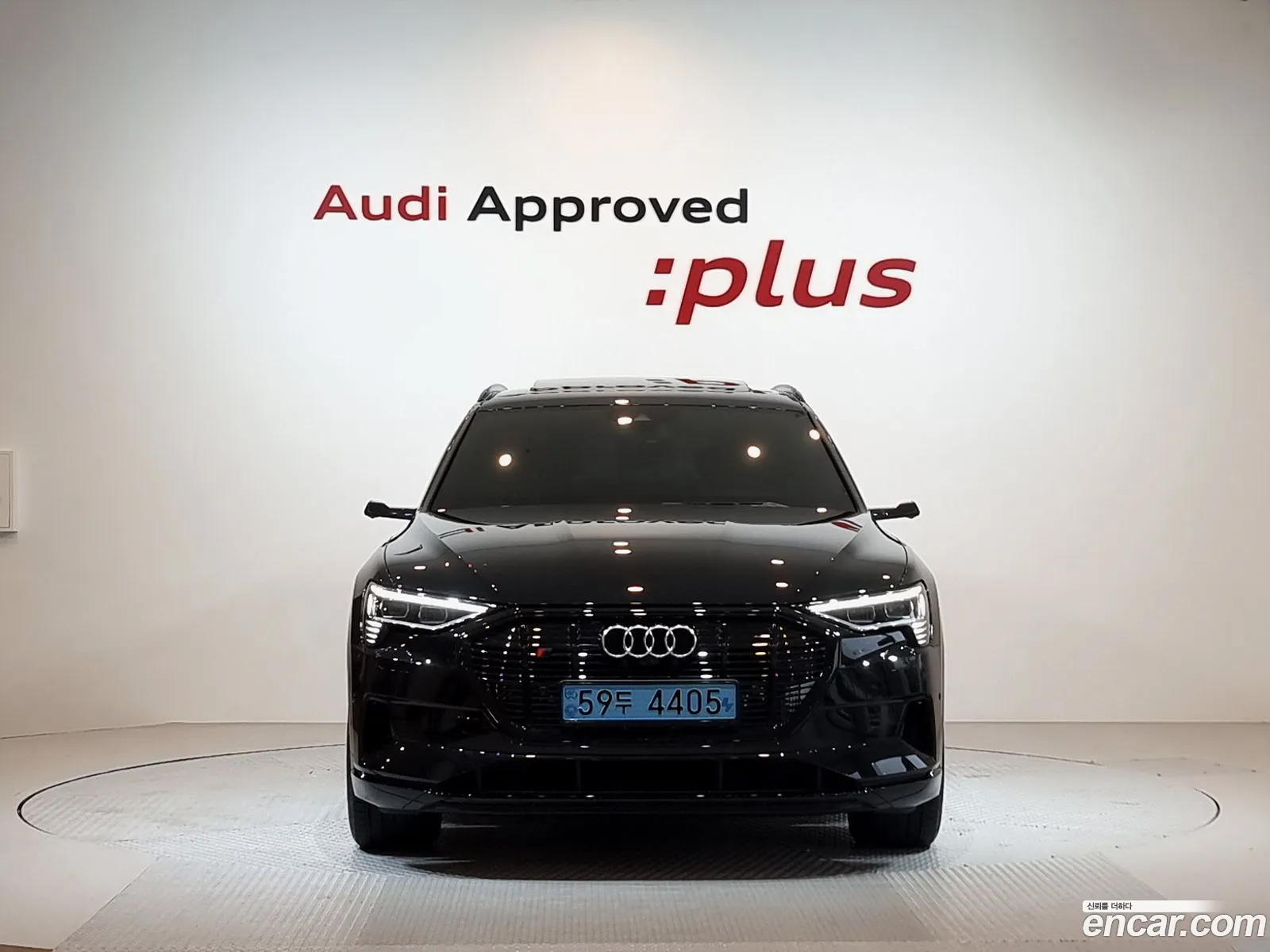 Audi E-Tron 55 Quattro - фотография 12589831