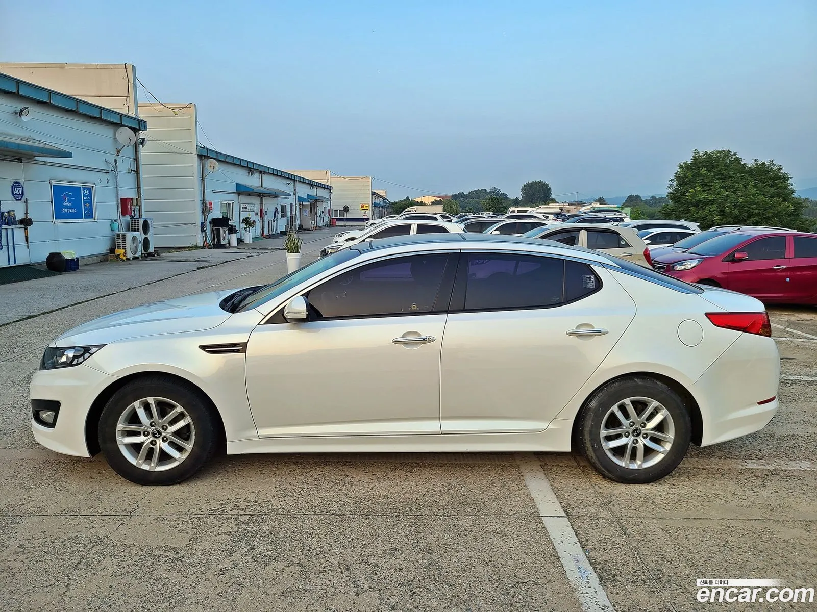 Kia K5 20 Deluxe - фотография 12908873