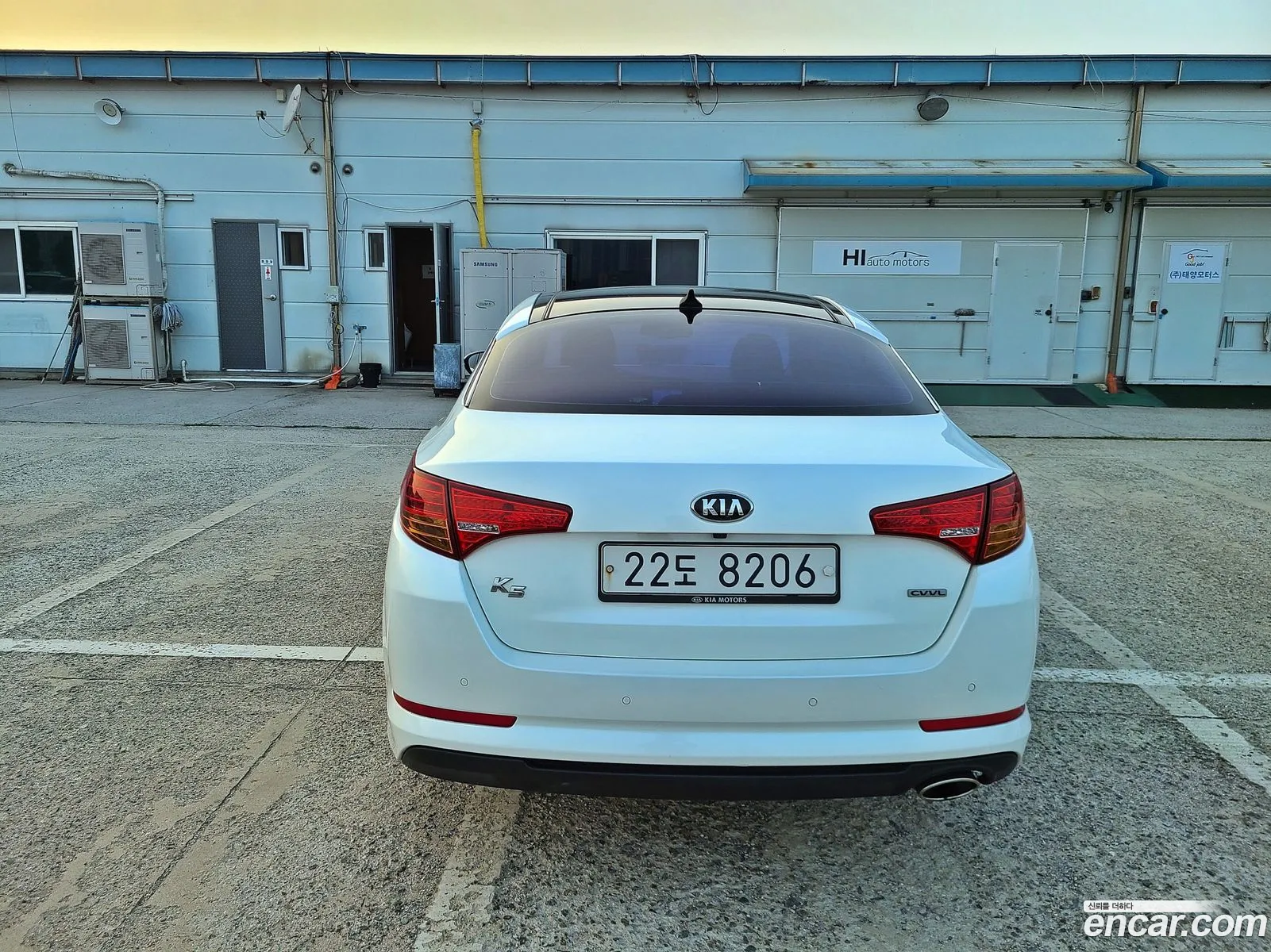 Kia K5 20 Deluxe - фотография 12908875