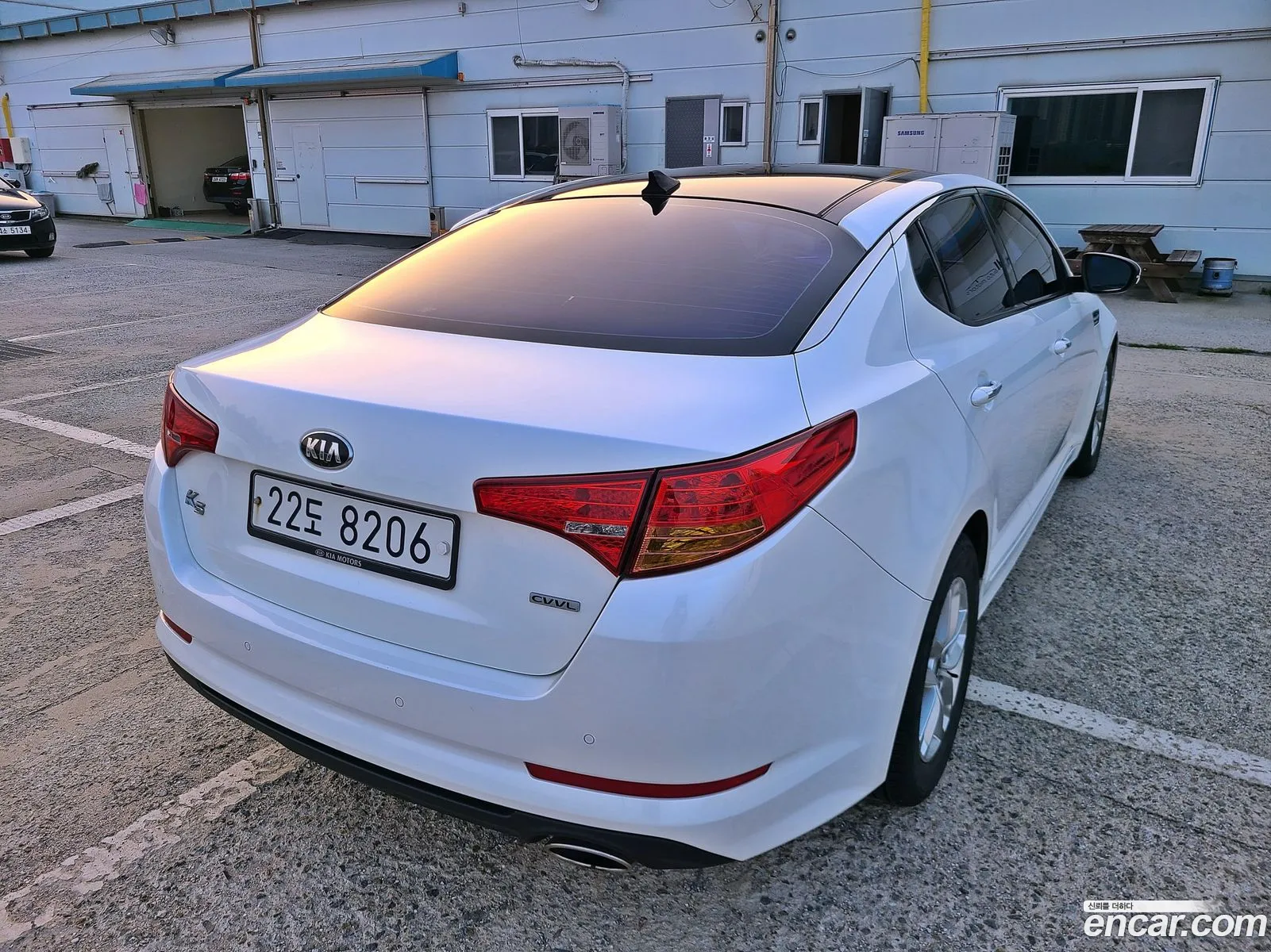 Kia K5 20 Deluxe - фотография 12908876