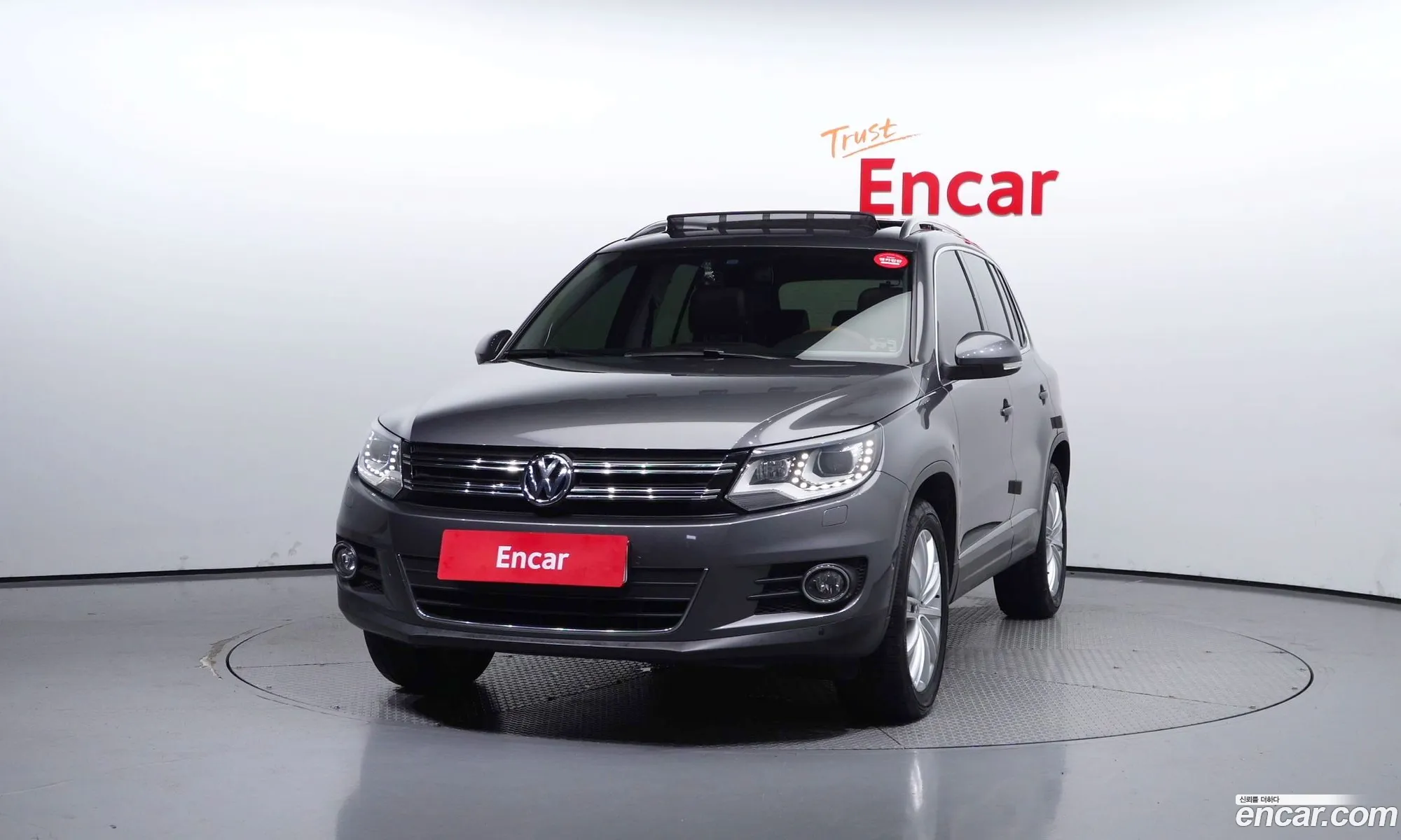 Volkswagen New Tiguan 20 Tdi Premium 5N - фотография 12683992