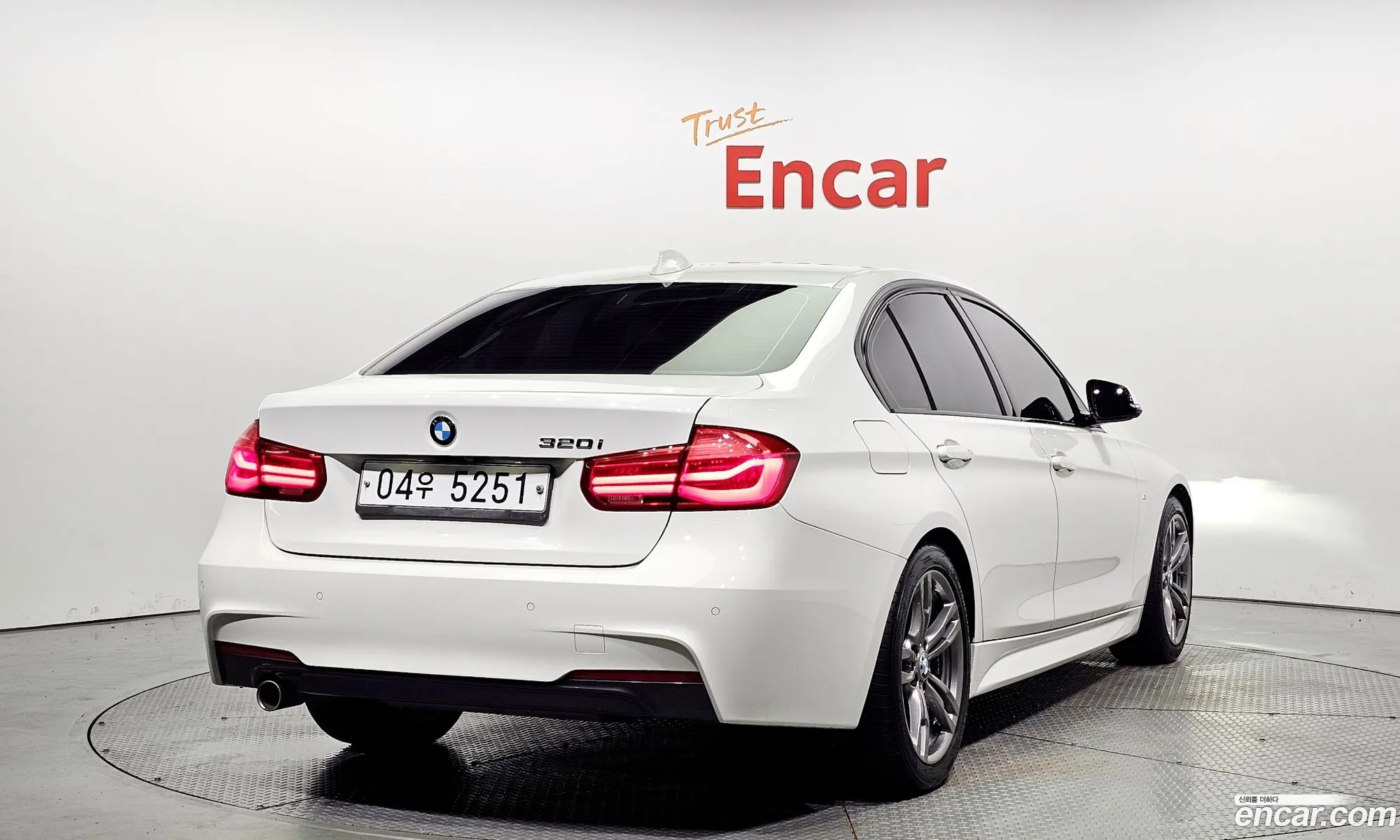 BMW 3 Series F30 320I M Sports - фотография 2664989