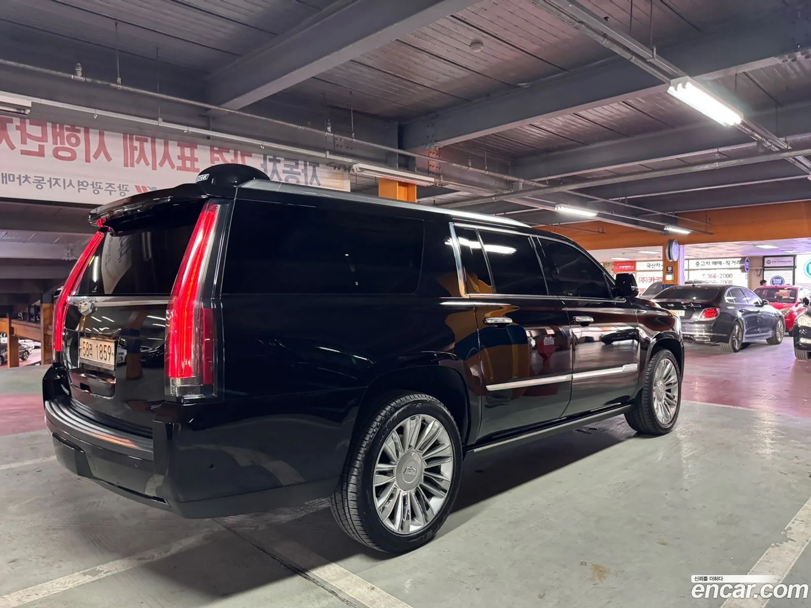 Cadillac Escalade 62 Esv 4Th Generation - фотография 4734776