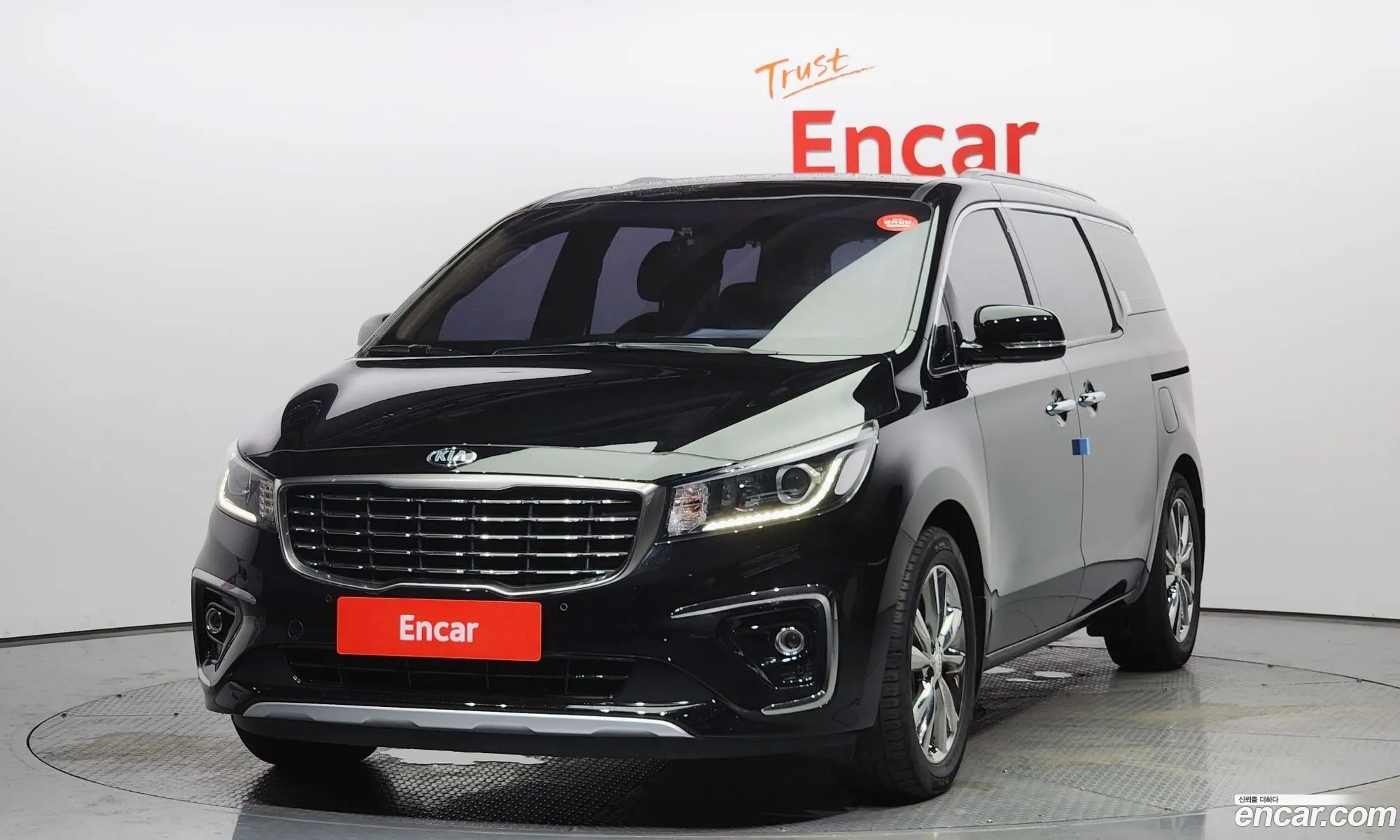 Kia The New Carnival 9-Seater Prestige - фотография 12545802