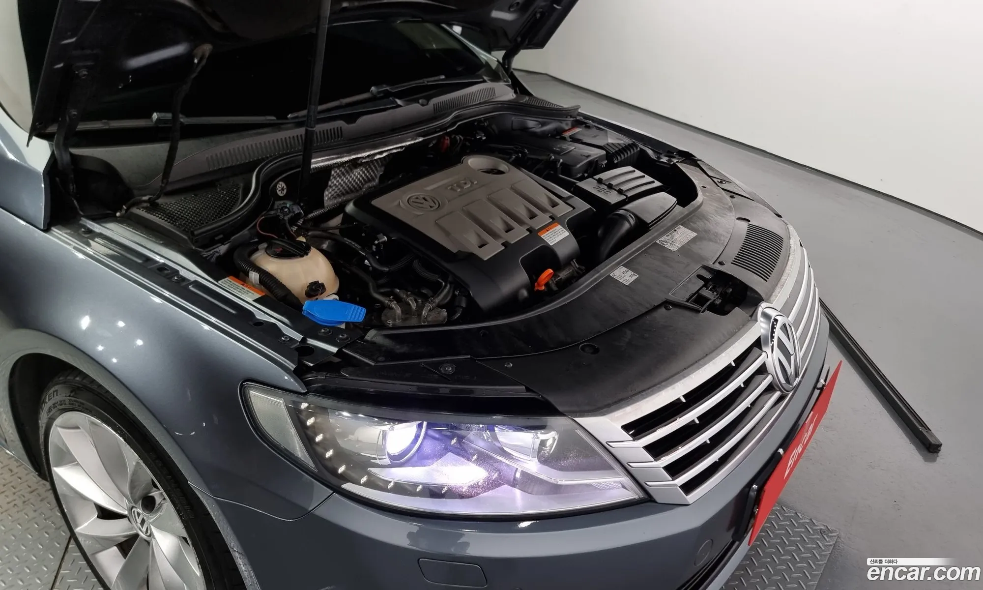 Volkswagen New Cc 20 Tdi Bluemotion 4Motion - фотография 12726806