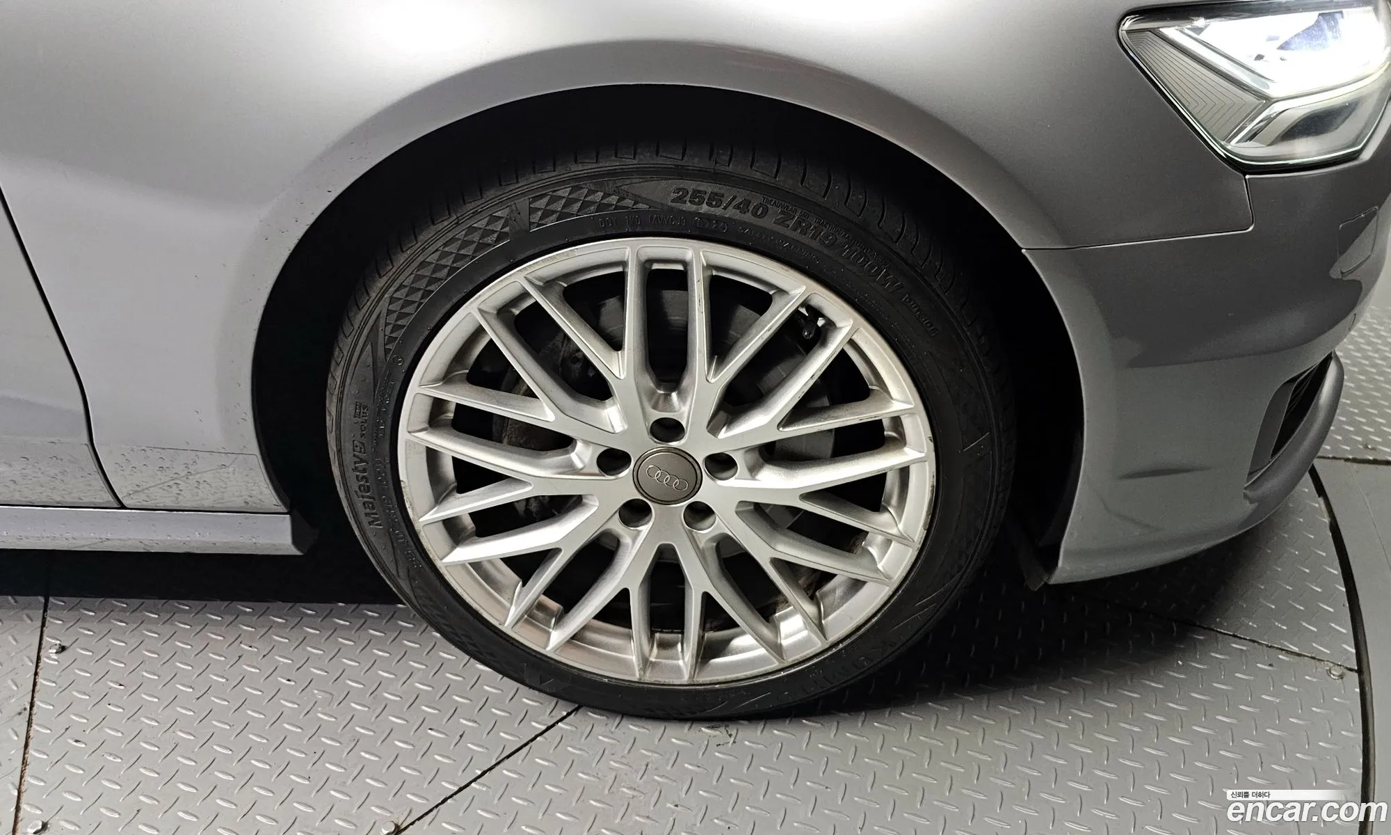 Audi New A6 40 Tdi Quattro Premium C7 - фотография 12589869
