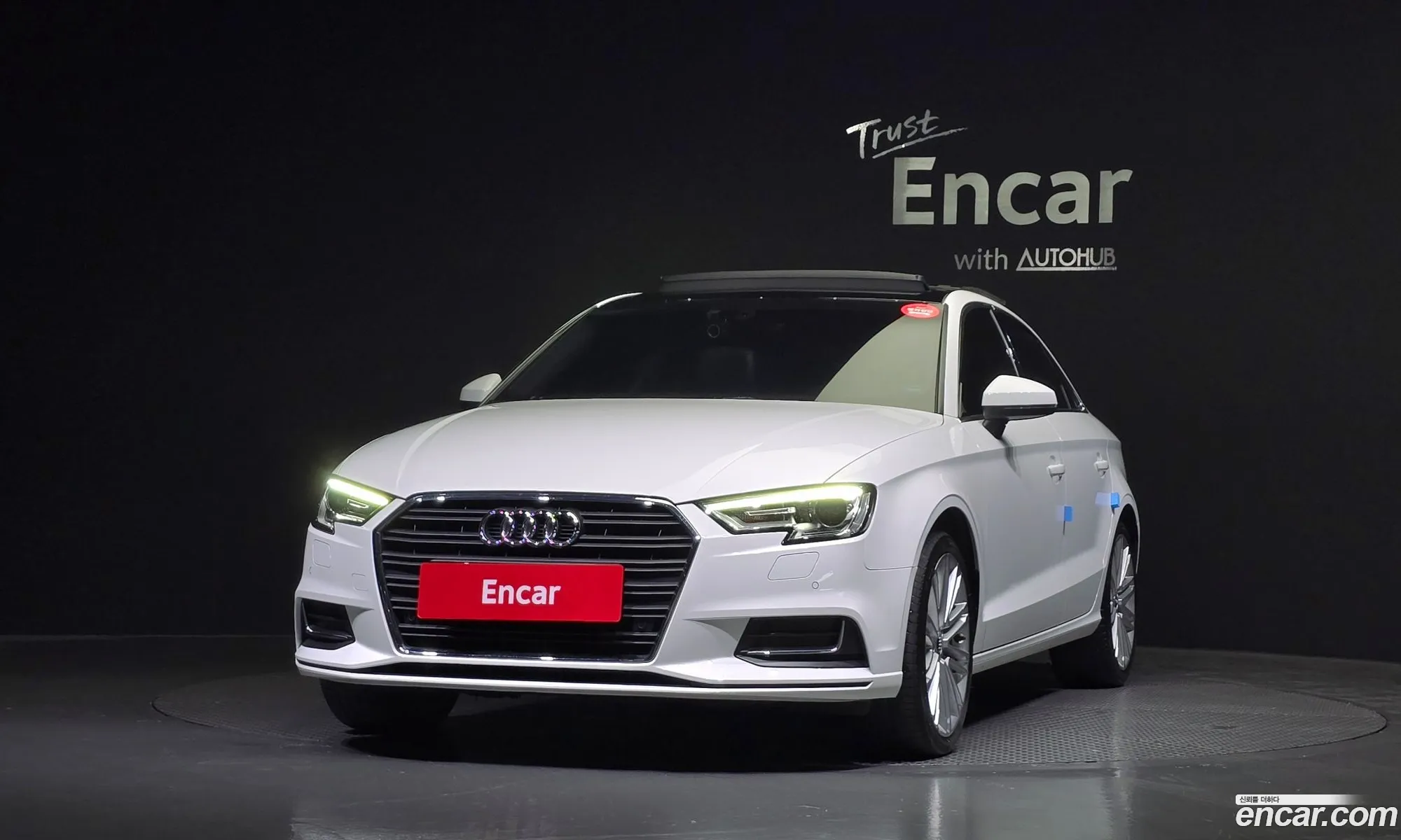Audi New A3 40 Tfsi 8V - фотография 12631217