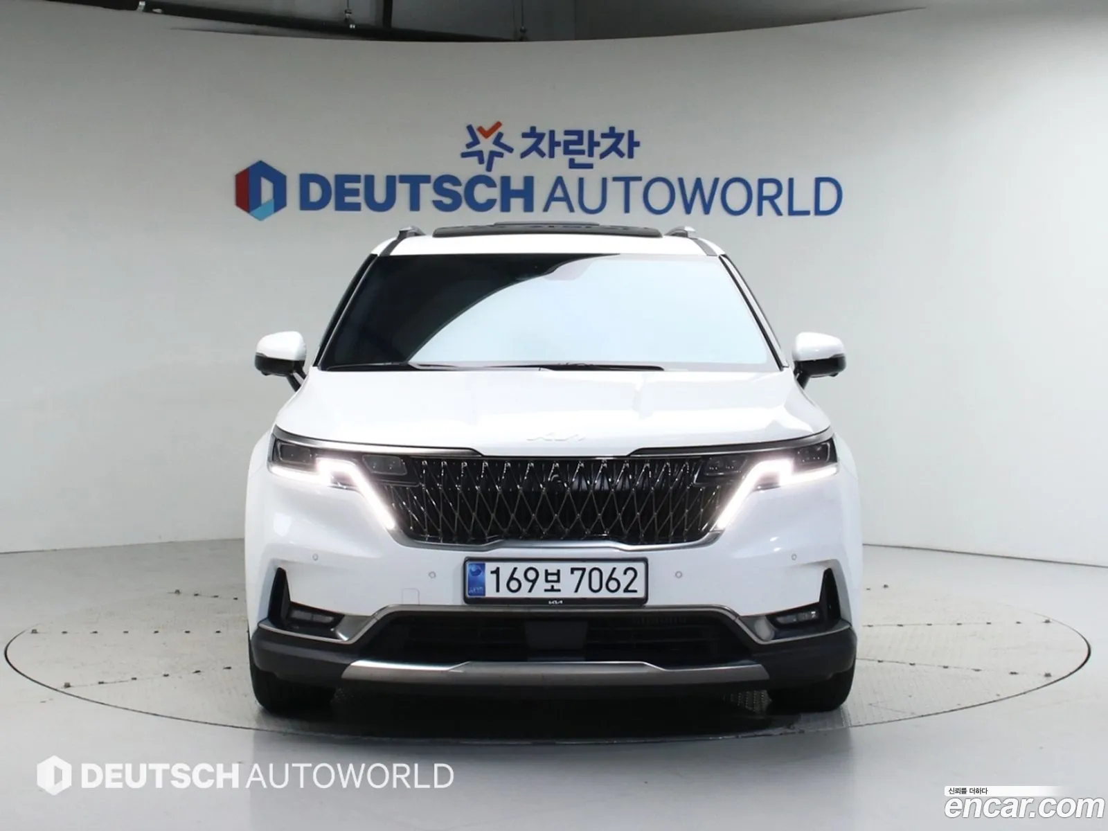Kia Carnival 4Th Generation 9-Seater Signature - фотография 12503436