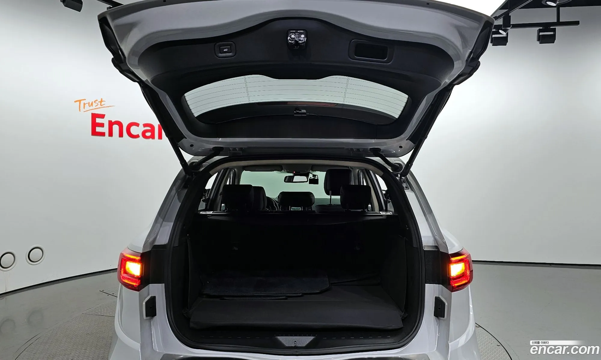 Renault Korea Samsung The New Qm6 20 Lpe Re Signature 2Wd - фотография 20096114