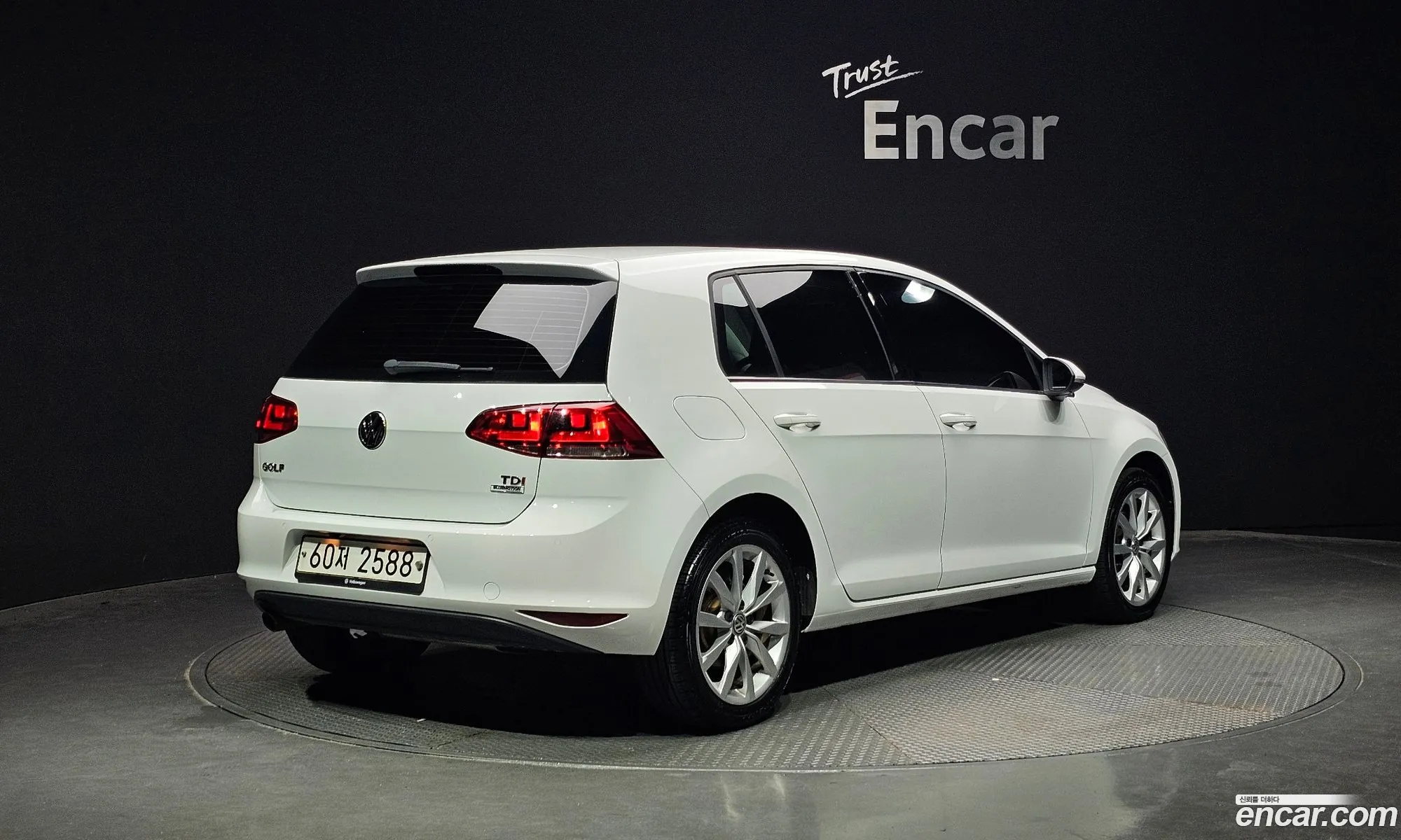Volkswagen Golf 7Th Generation 16 Tdi - фотография 12562167