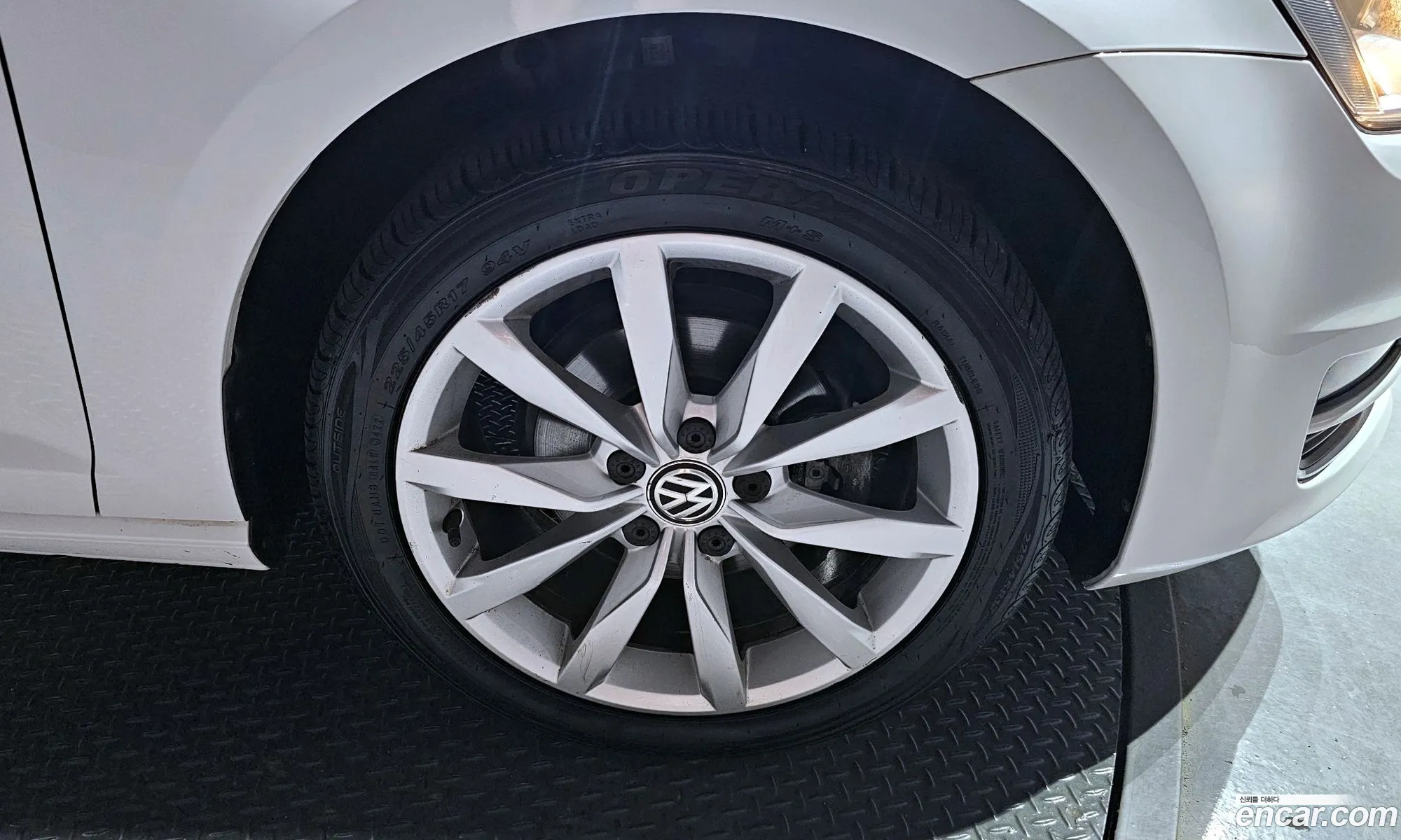 Volkswagen Golf 7Th Generation 16 Tdi - фотография 12562170