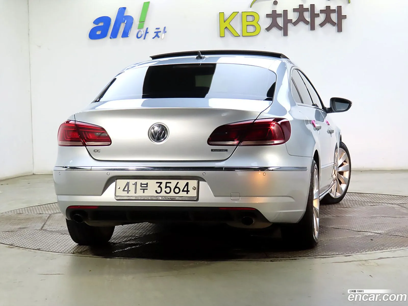 Volkswagen New Cc 20 Tdi Bluemotion 4Motion - фотография 12794369