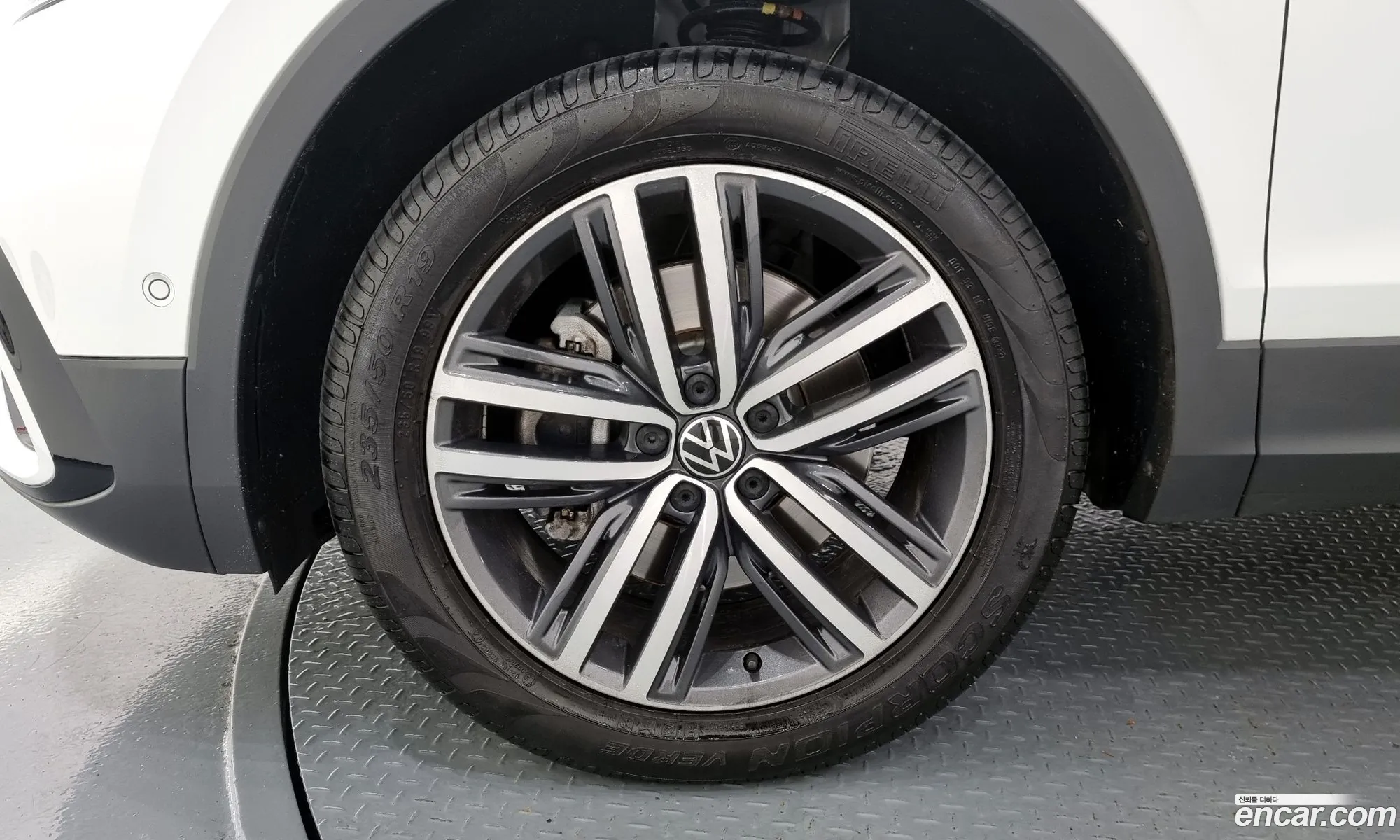 Volkswagen Tiguan Allspace 20 Tsi Prestige - фотография 12665221