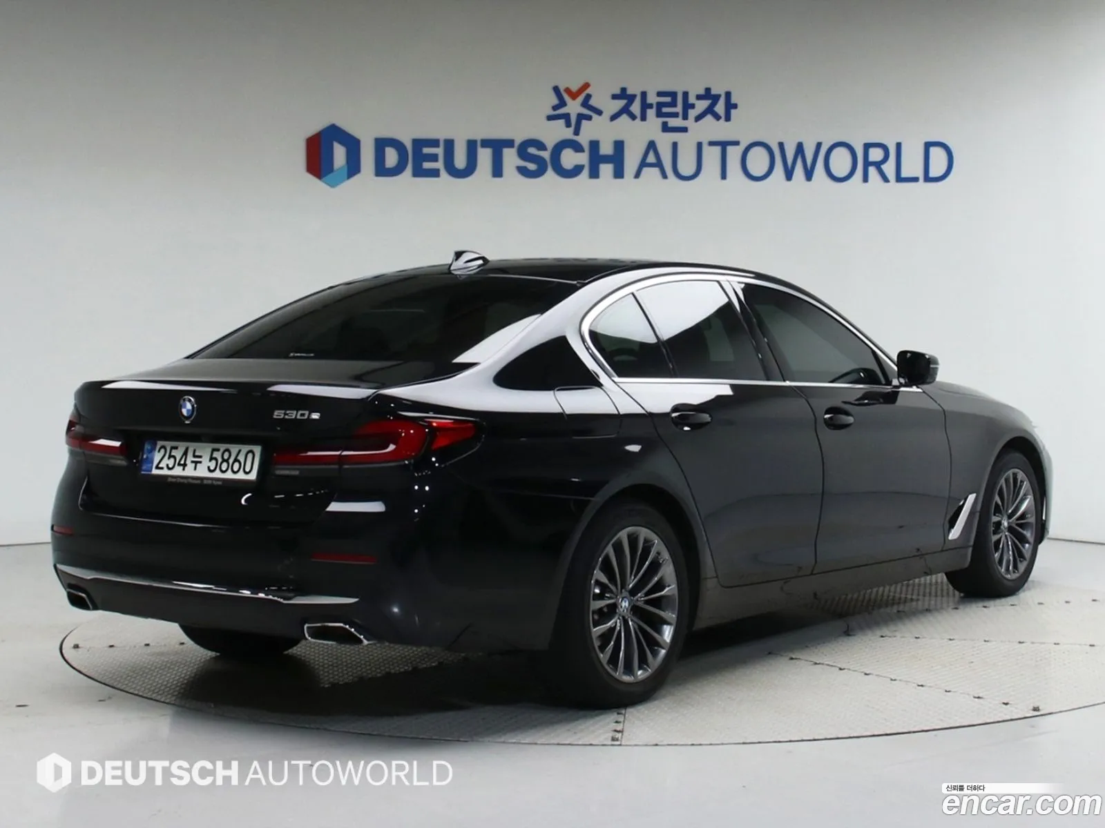 BMW 5 Series G30 530E Luxury - фотография 2707921