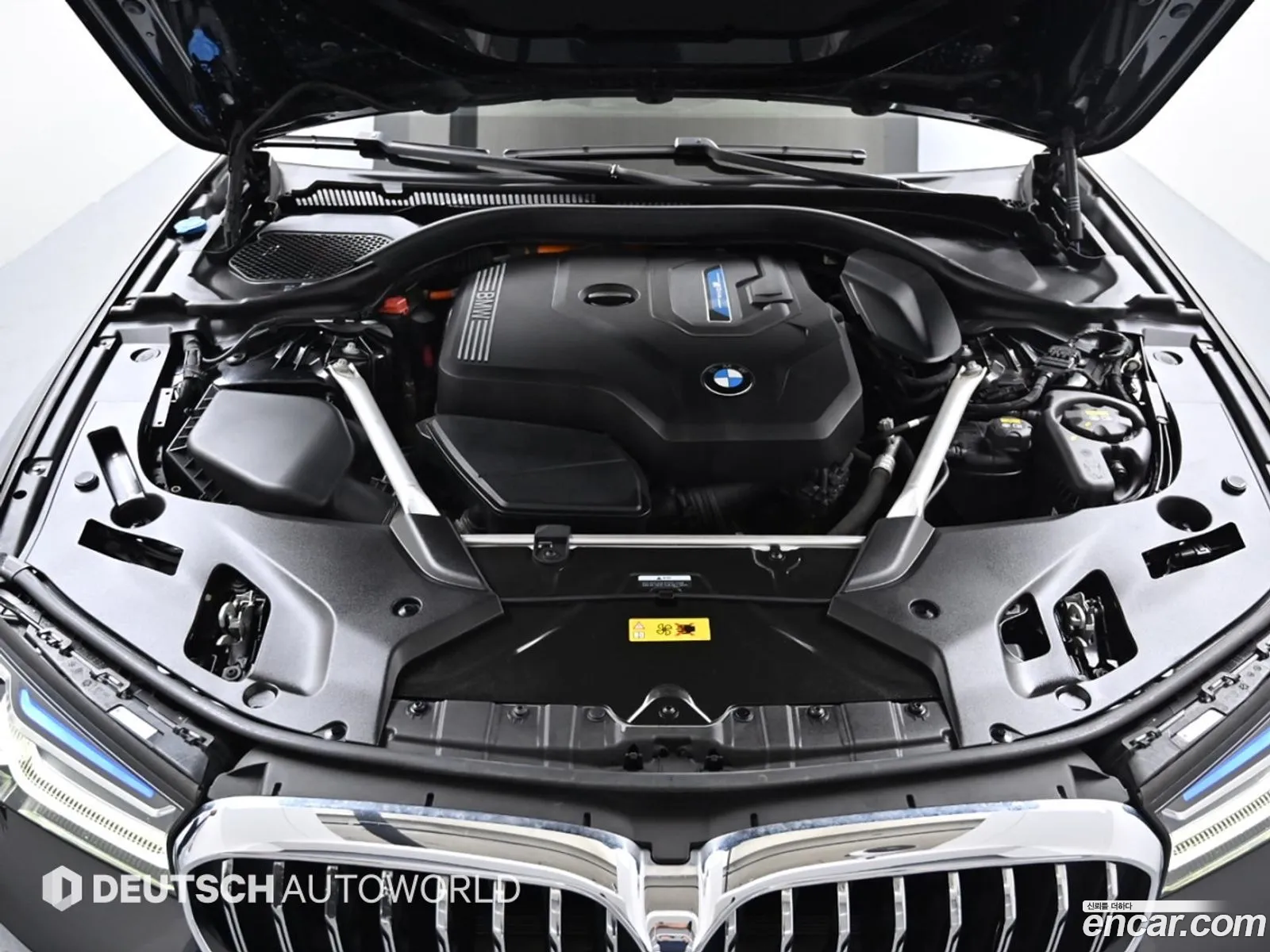 BMW 5 Series G30 530E Luxury - фотография 2707925