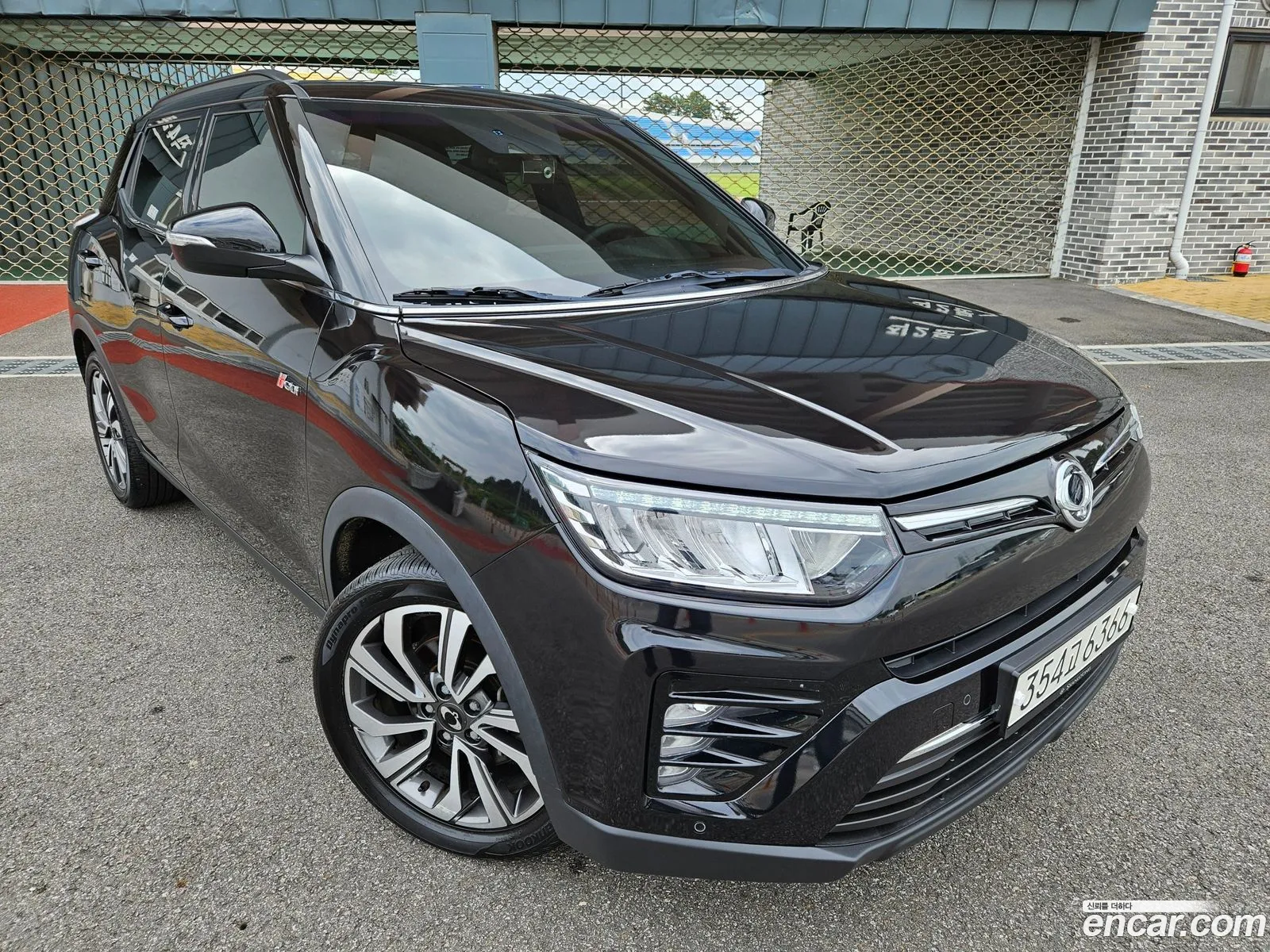 Kg Mobility Ssangyong Very New Tivoli Gasoline 15 2Wd Limited Edition - фотография 4858564