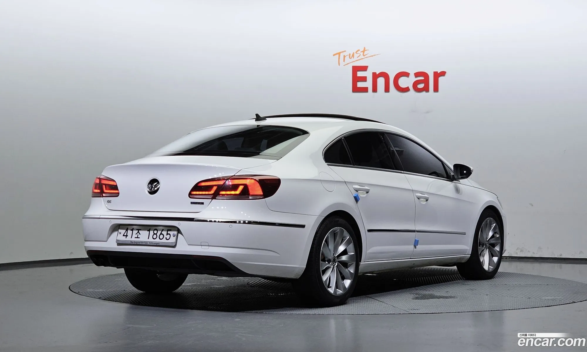 Volkswagen New Cc 20 Tdi Bluemotion - фотография 12683943