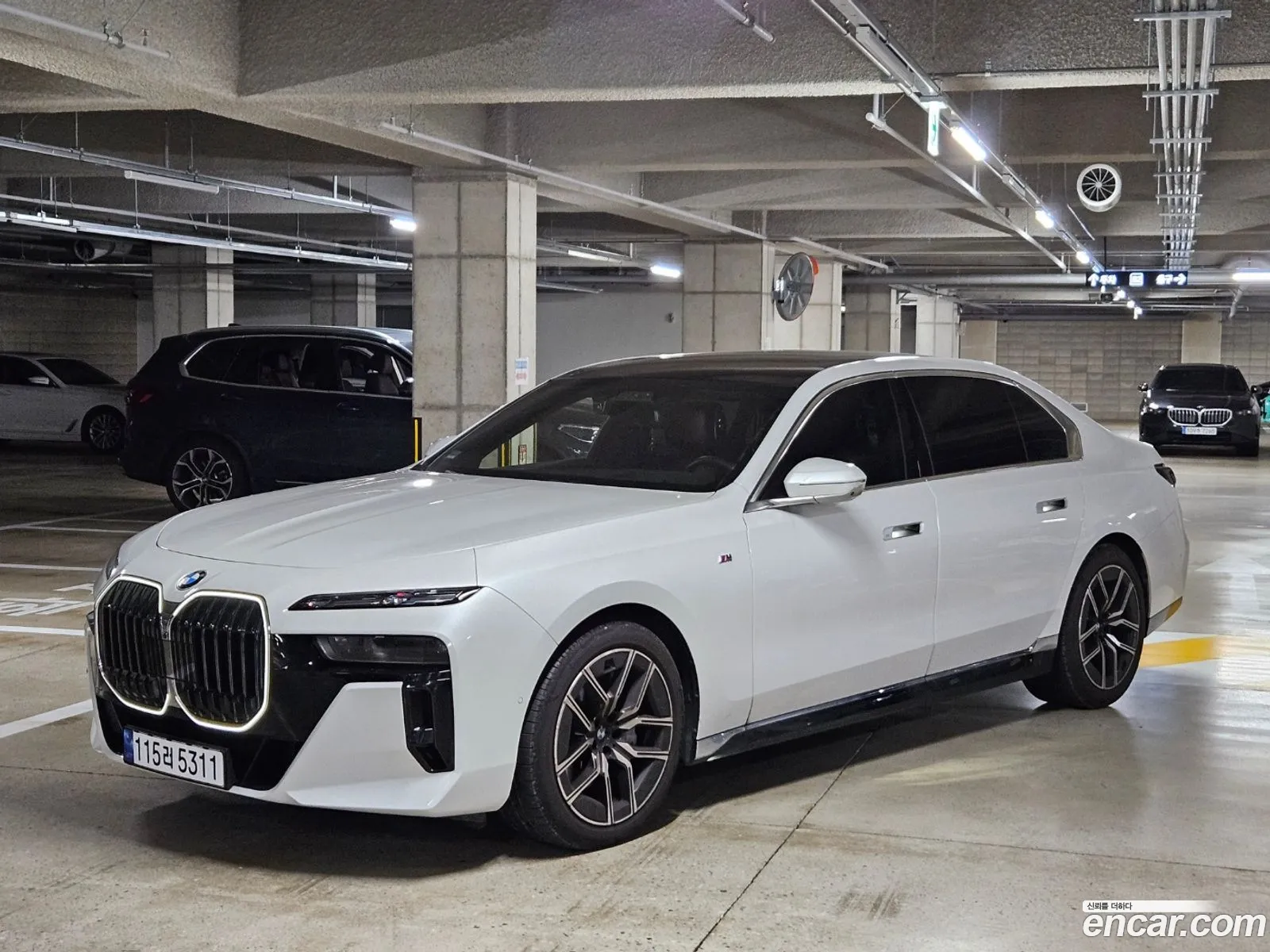 BMW 7 Series G70 740I Sdrive M Sports - фотография 2707981