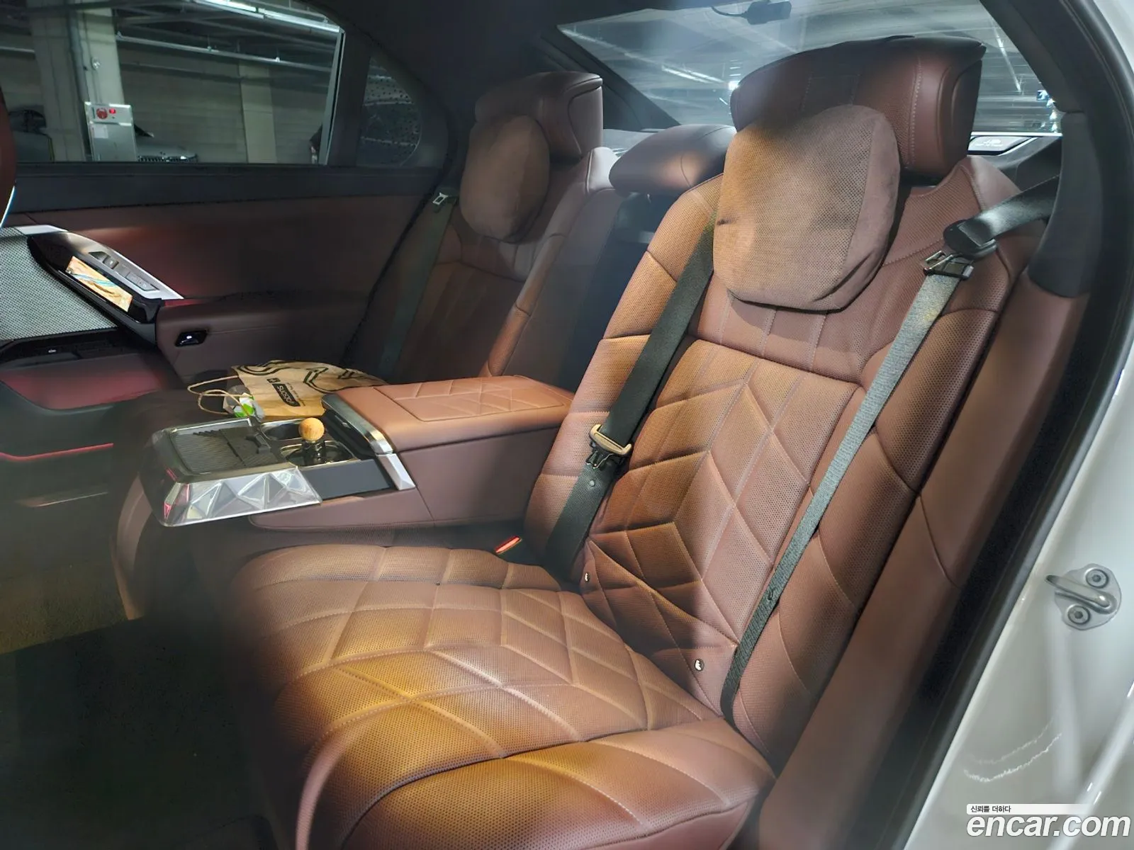 BMW 7 Series G70 740I Sdrive M Sports - фотография 2707986