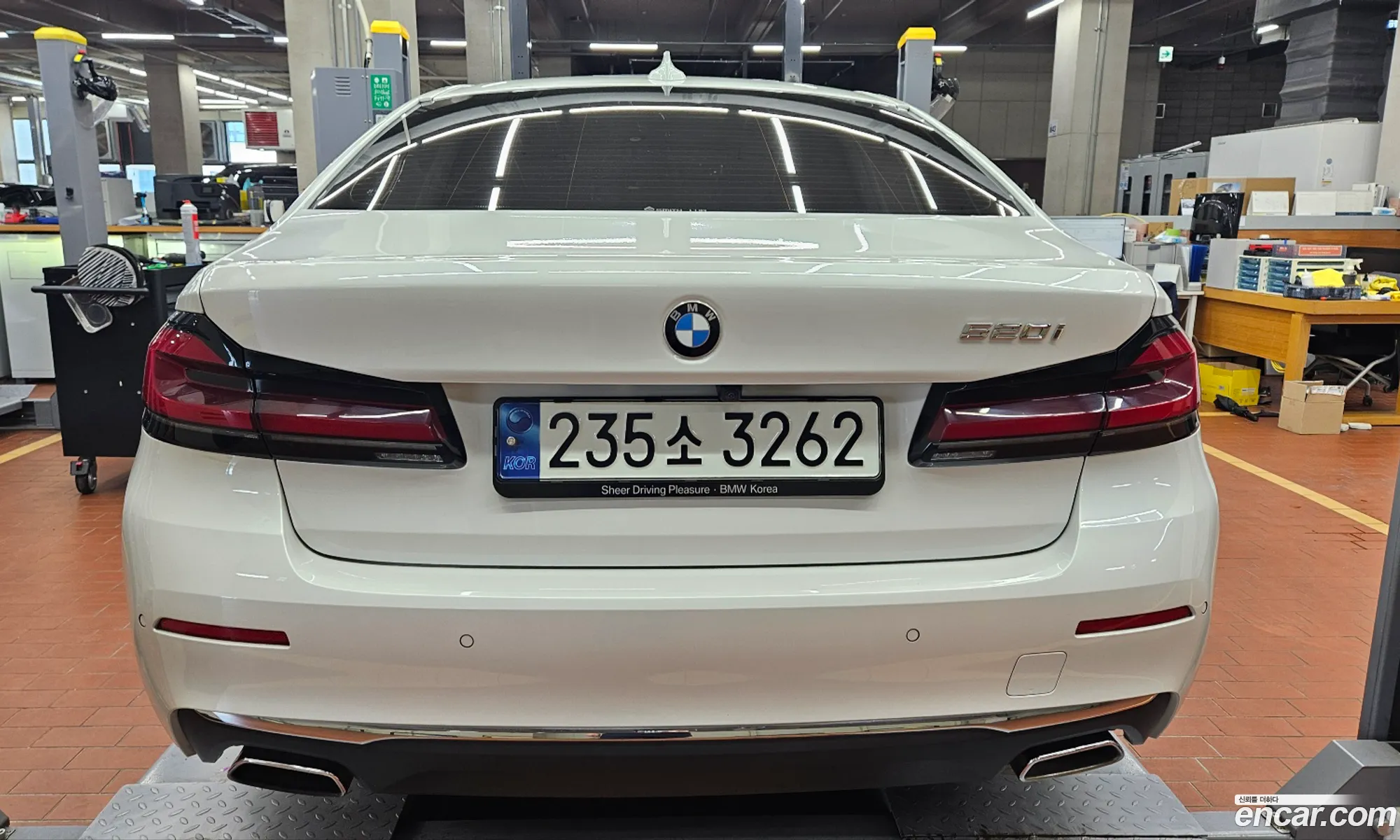 BMW 5 Series G30 520I Luxury - фотография 2664968
