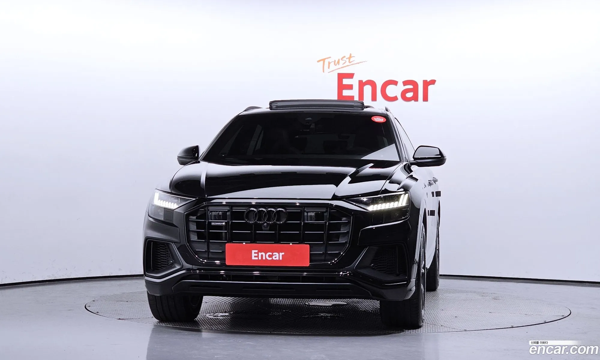 Audi Q8 4M 55 Tfsi Quattro Premium - фотография 12592630